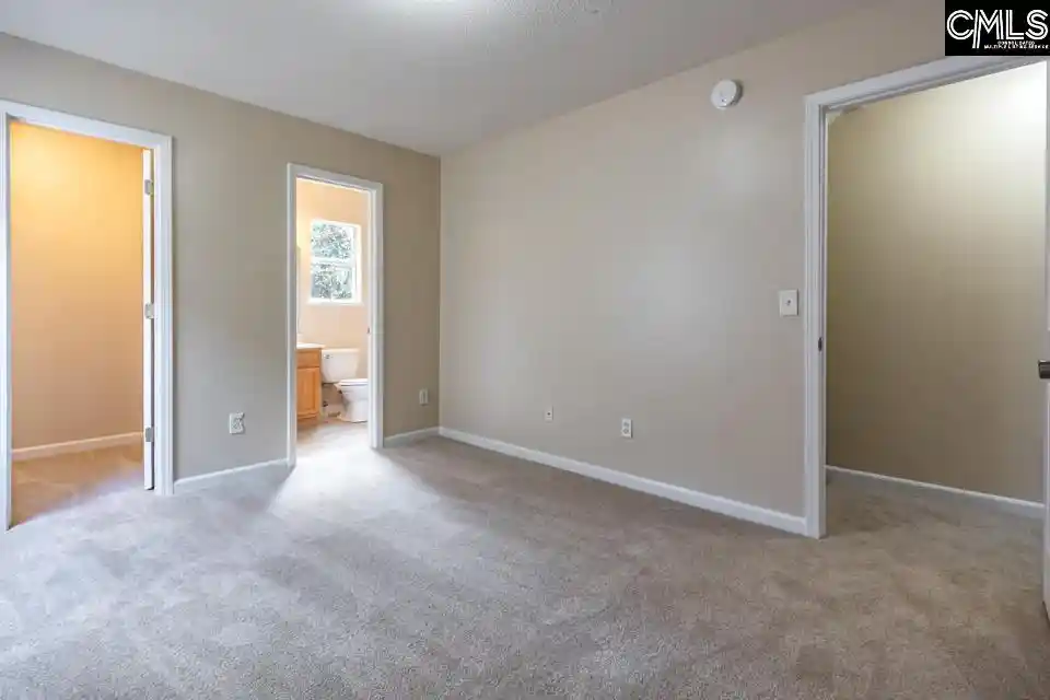 Photo 4 of Sale Pending at 527 Summit Ter, Columbia, SC 29229 | MLS# 643479 | Listing updated on 2026-09-28