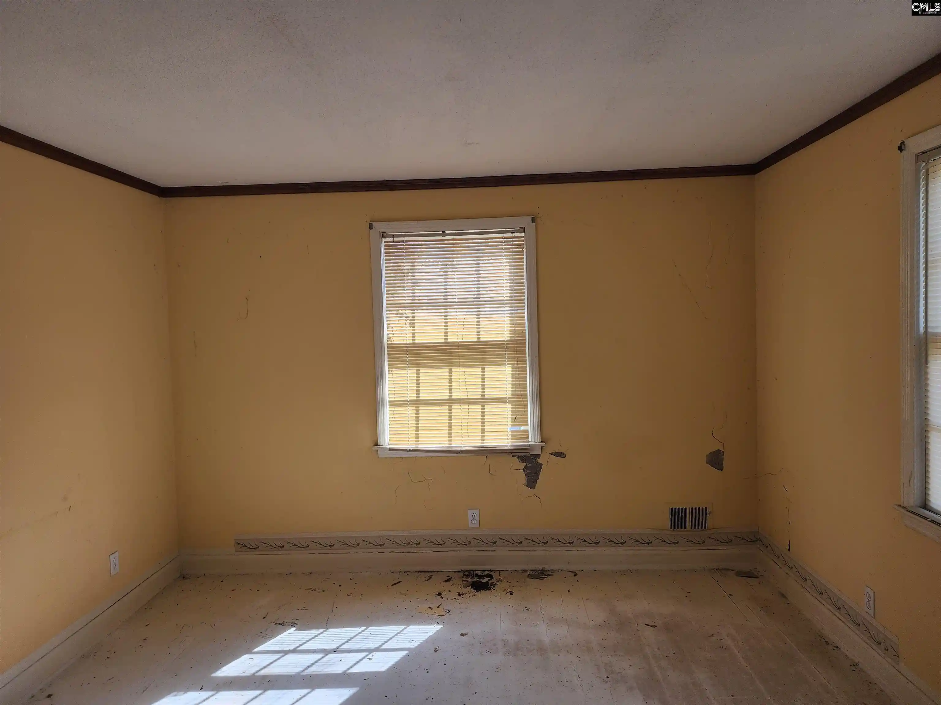 Photo 3 of Sale Pending at 1812 Saint Louis, Columbia, SC 29204 | MLS# 643486 | Listing updated on 2026-10-19