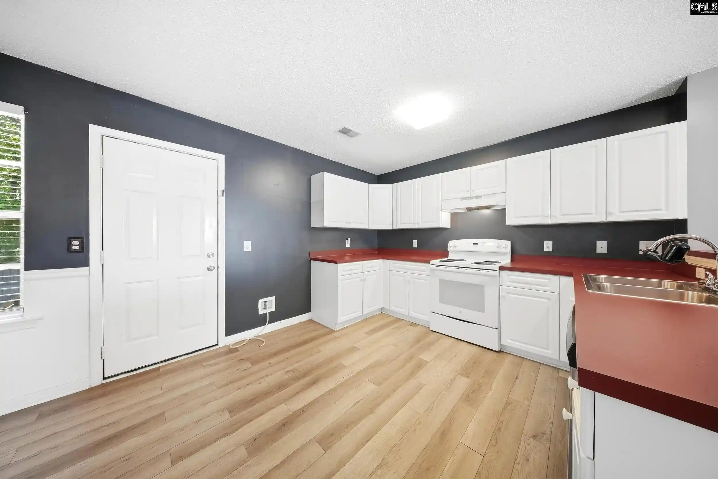 Photo 3 of Single family home for sale at 34 Kingsway, Irmo, SC 29063 | MLS# 643504 | Listing updated on 2026-10-07