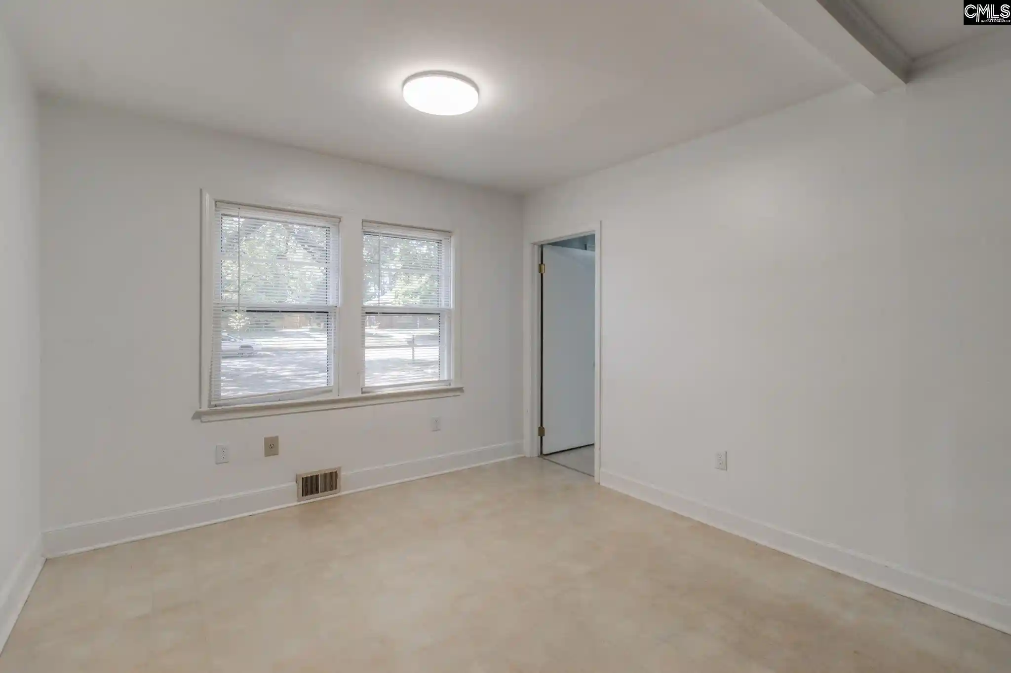 Photo 4 of Single family home for sale at 625 Wildwood, Columbia, SC 29203 | MLS# 643511 | Listing updated on 2026-09-30