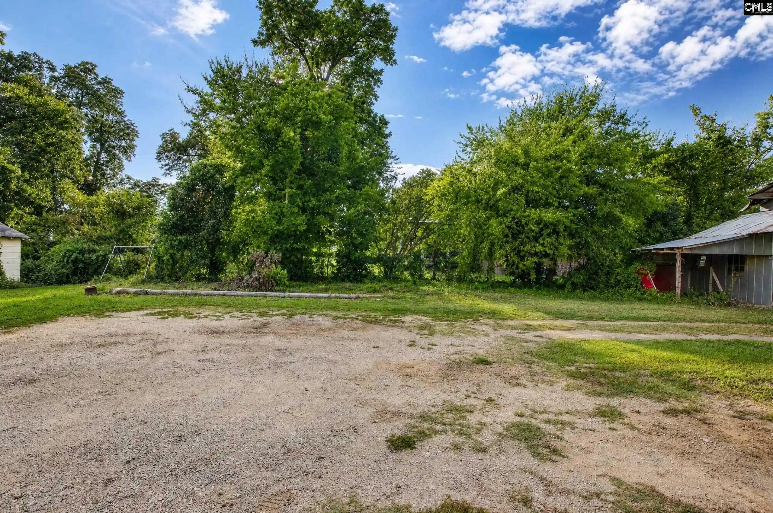 Photo 3 of Multi family home for sale at 303 N Jennings, Saluda, SC 29138 | MLS# 643540 | Listing updated on 2026-10-02
