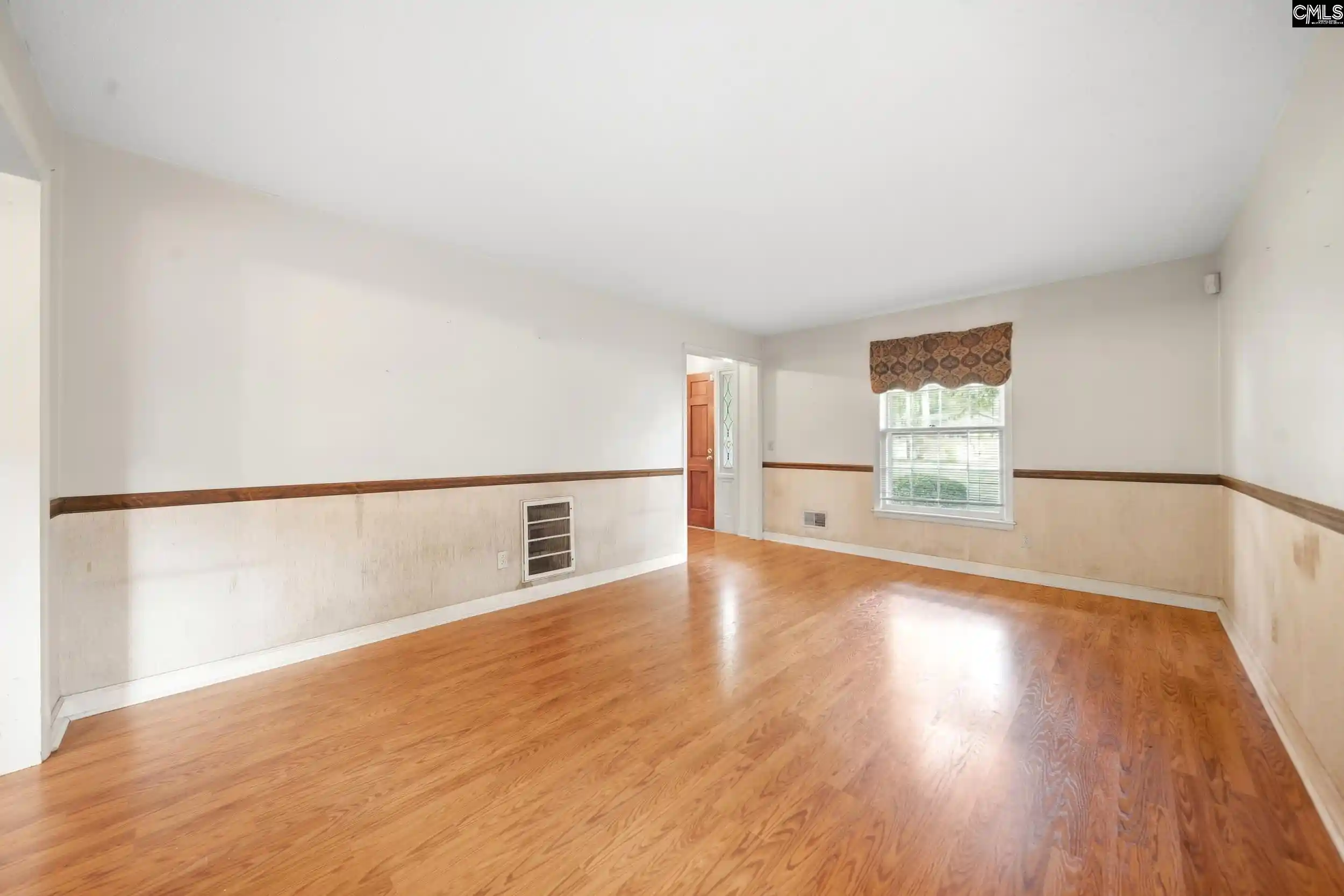 Photo 2 of Single family home for sale at 2439 Dove, Columbia, SC 29210 | MLS# 643587 | Listing updated on 2026-09-29