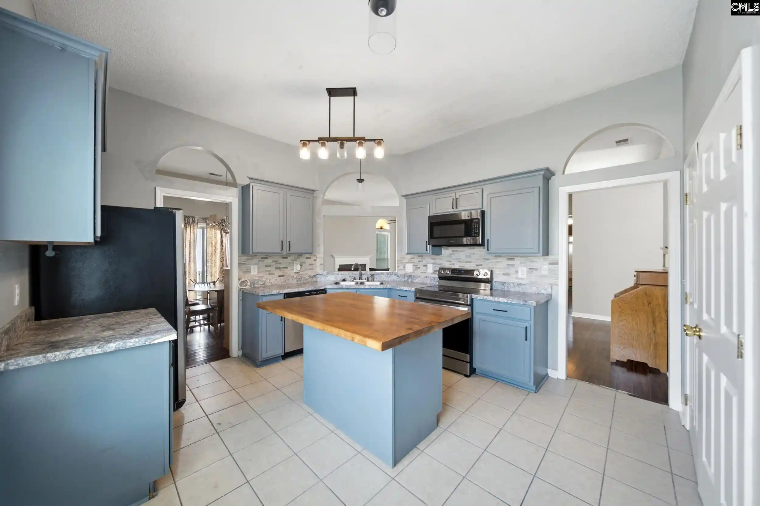 Photo 3 of Single family home for sale at 517 Timber Crst, Columbia, SC 29229 | MLS# 643612 | Listing updated on 2026-09-24