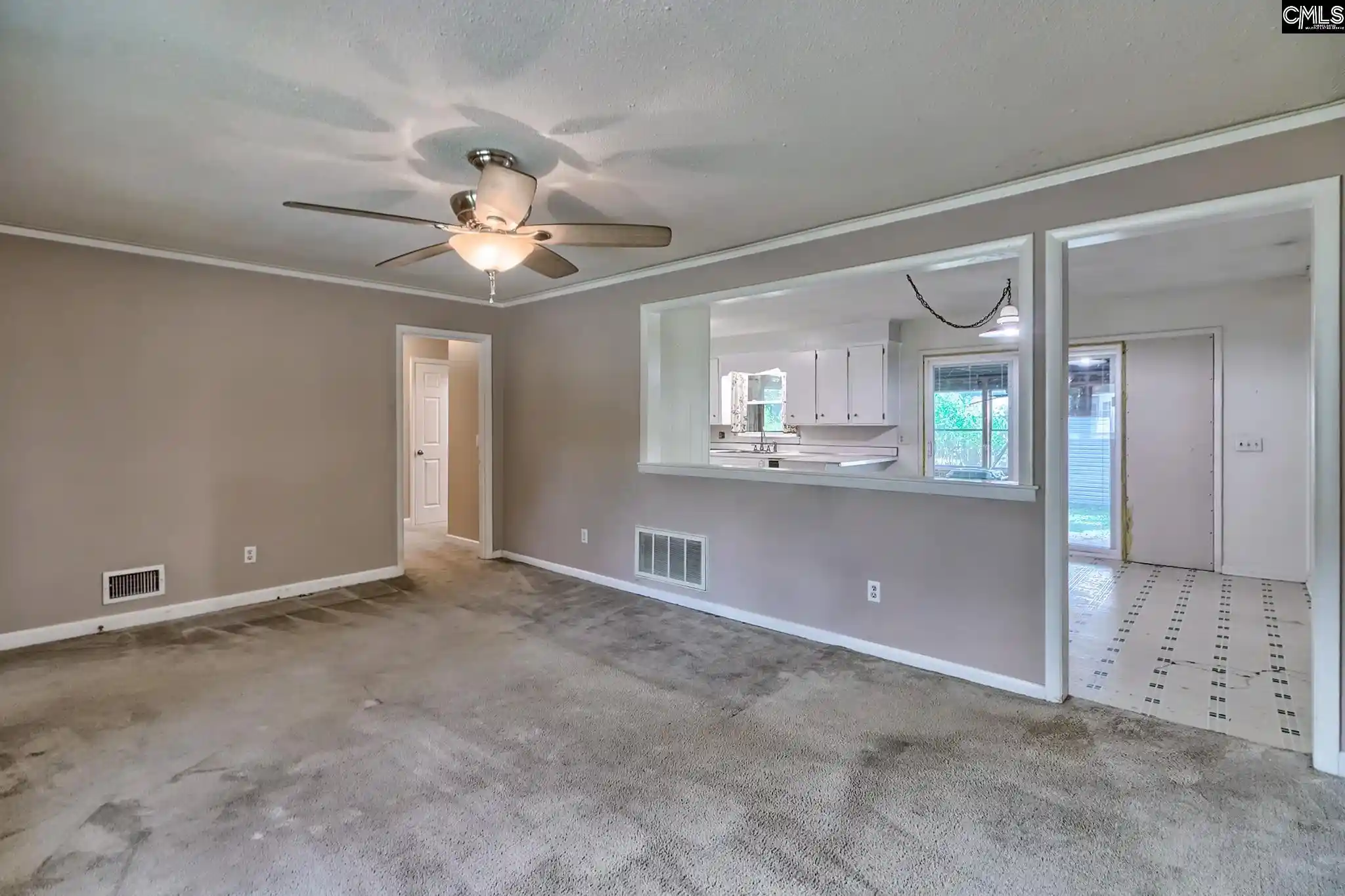Photo 3 of Single family home for sale at 1719 Chadsworth Dr, Cayce, SC 29033 | MLS# 643655 | Listing updated on 2026-09-29
