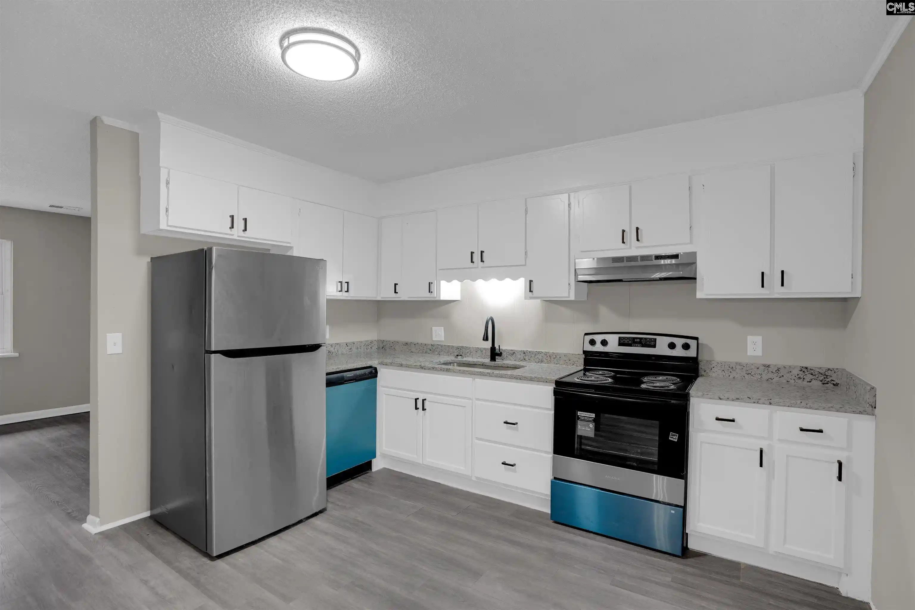 Photo 3 of Single family home for sale at 517 Hudson, Cayce, SC 29033 | MLS# 643690 | Listing updated on 2026-09-24