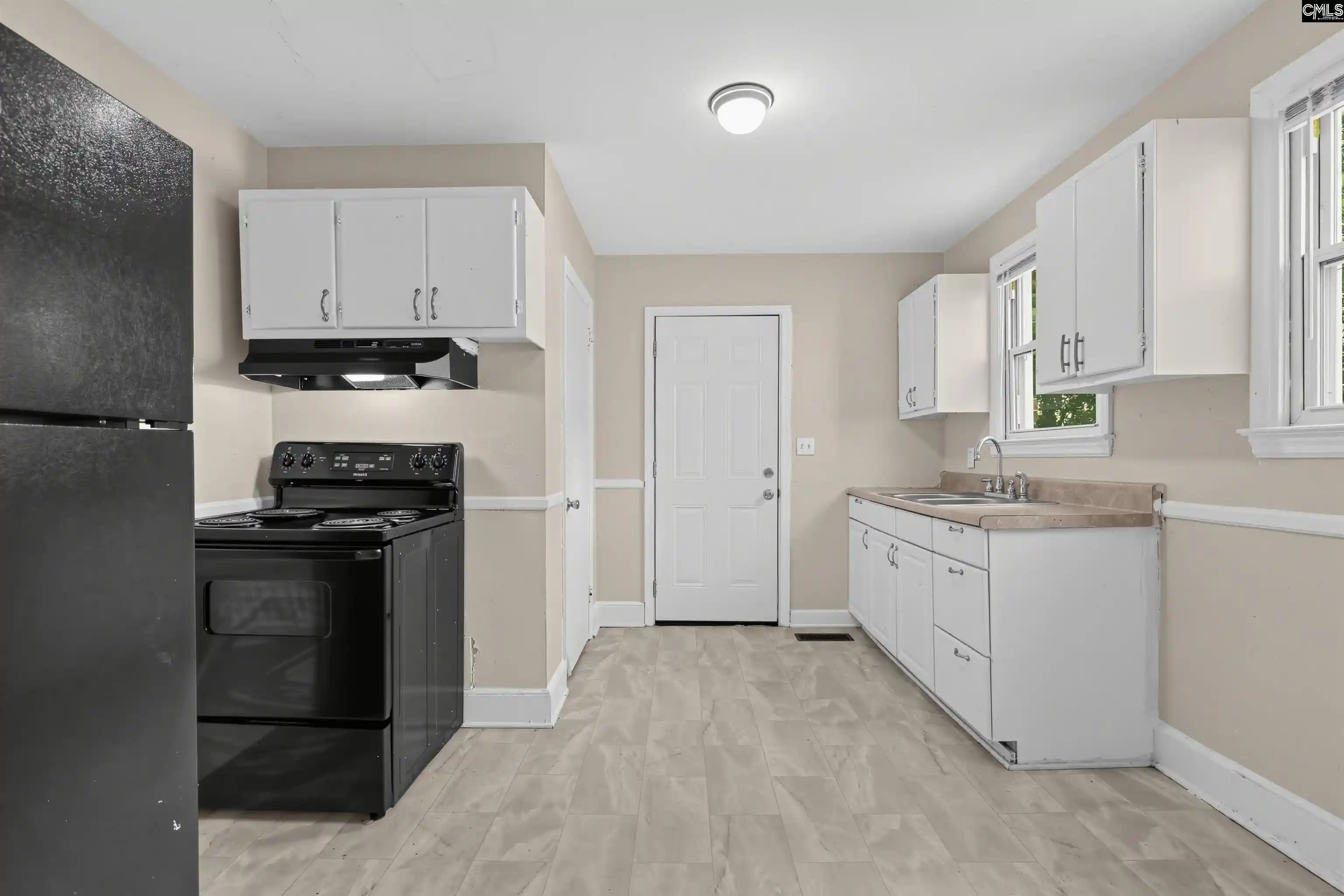 Photo 3 of Single family home for sale at 1413 Dahlia, Columbia, SC 29205 | MLS# 643706 | Listing updated on 2026-09-28