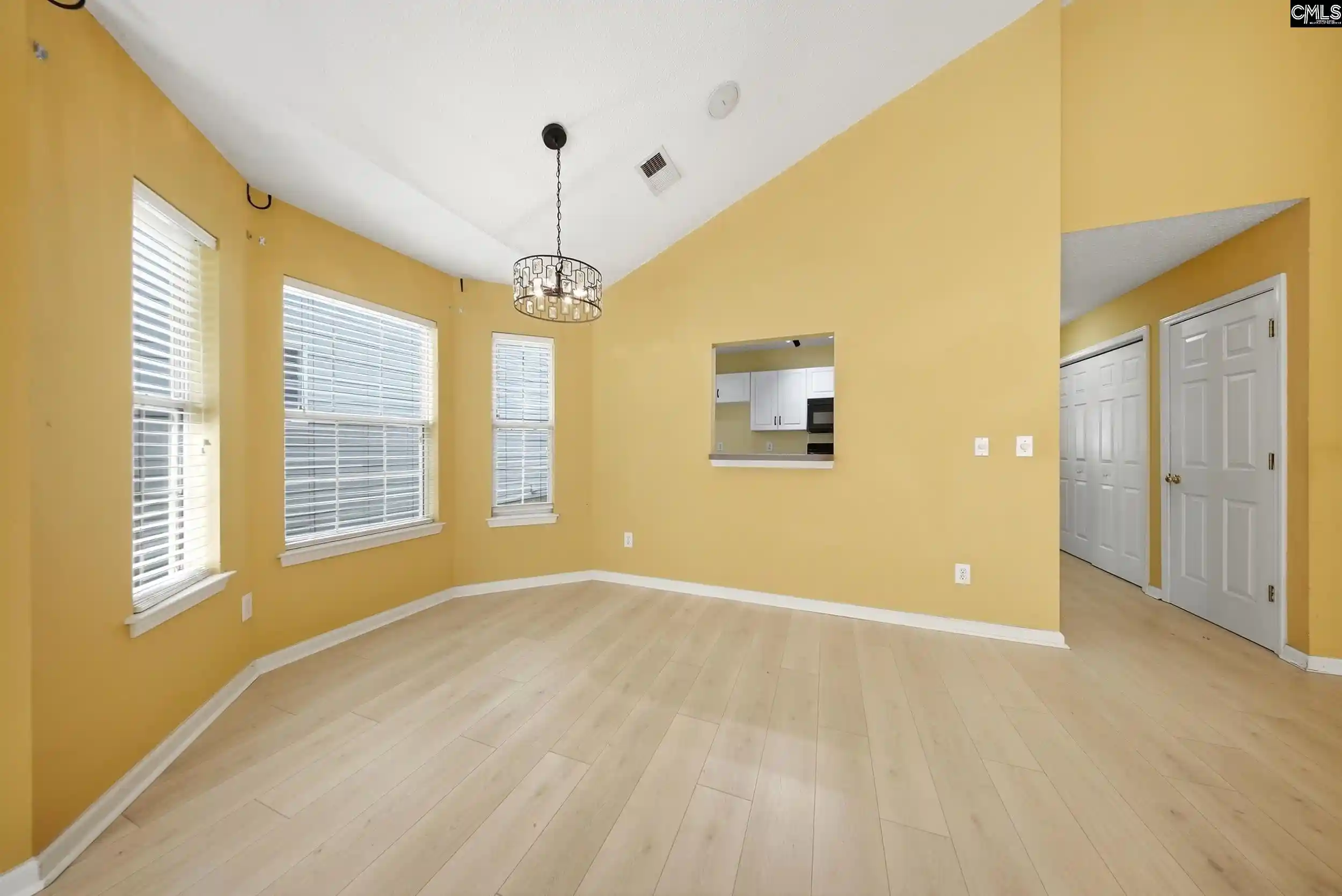 Photo 4 of Single family home for sale at 114 Garden Gate, Irmo, SC 29063 | MLS# 643737 | Listing updated on 2026-09-25