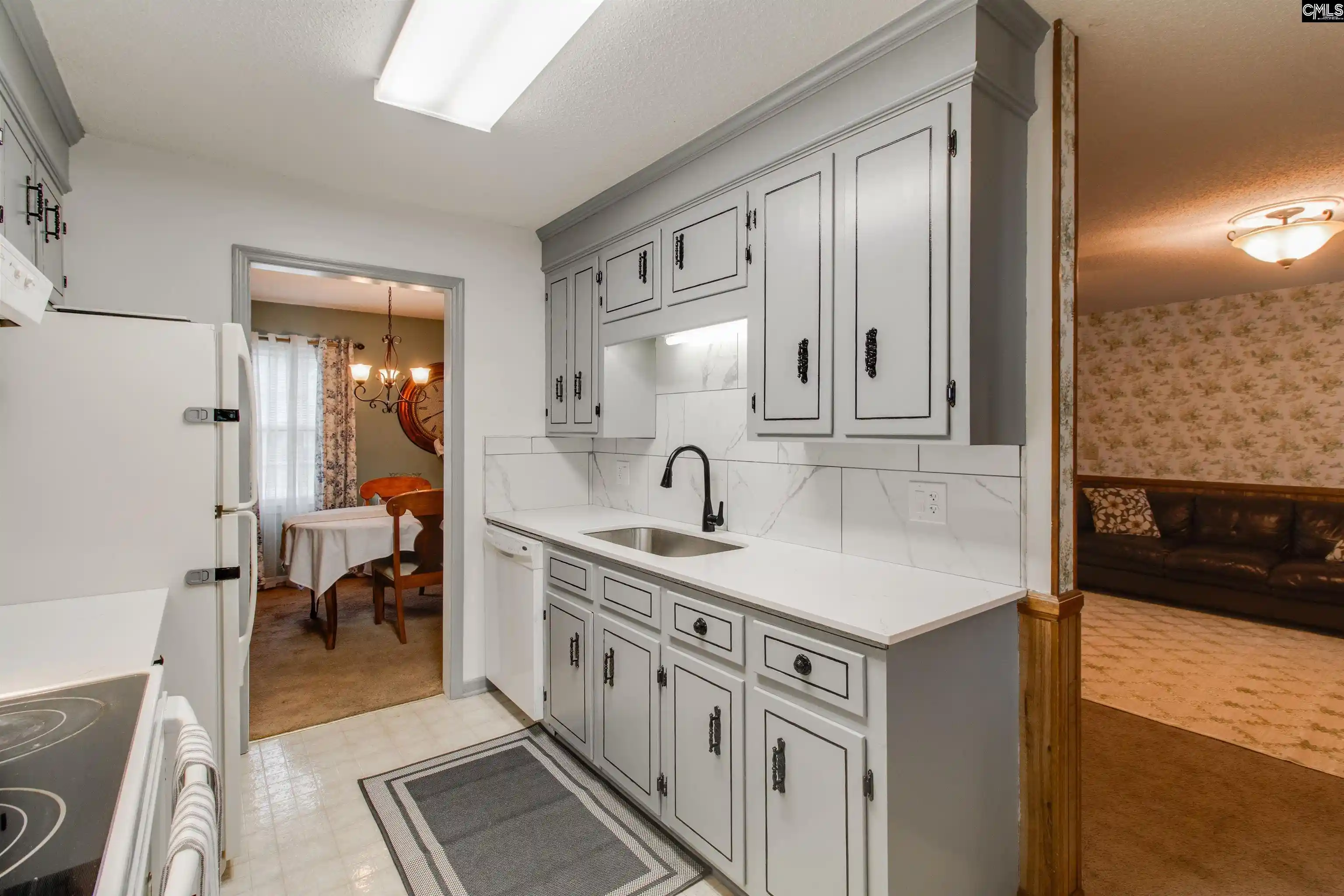 Photo 2 of Single family home for sale at 2413 Bendemeer, Columbia, SC 29209 | MLS# 643747 | Listing updated on 2026-09-25