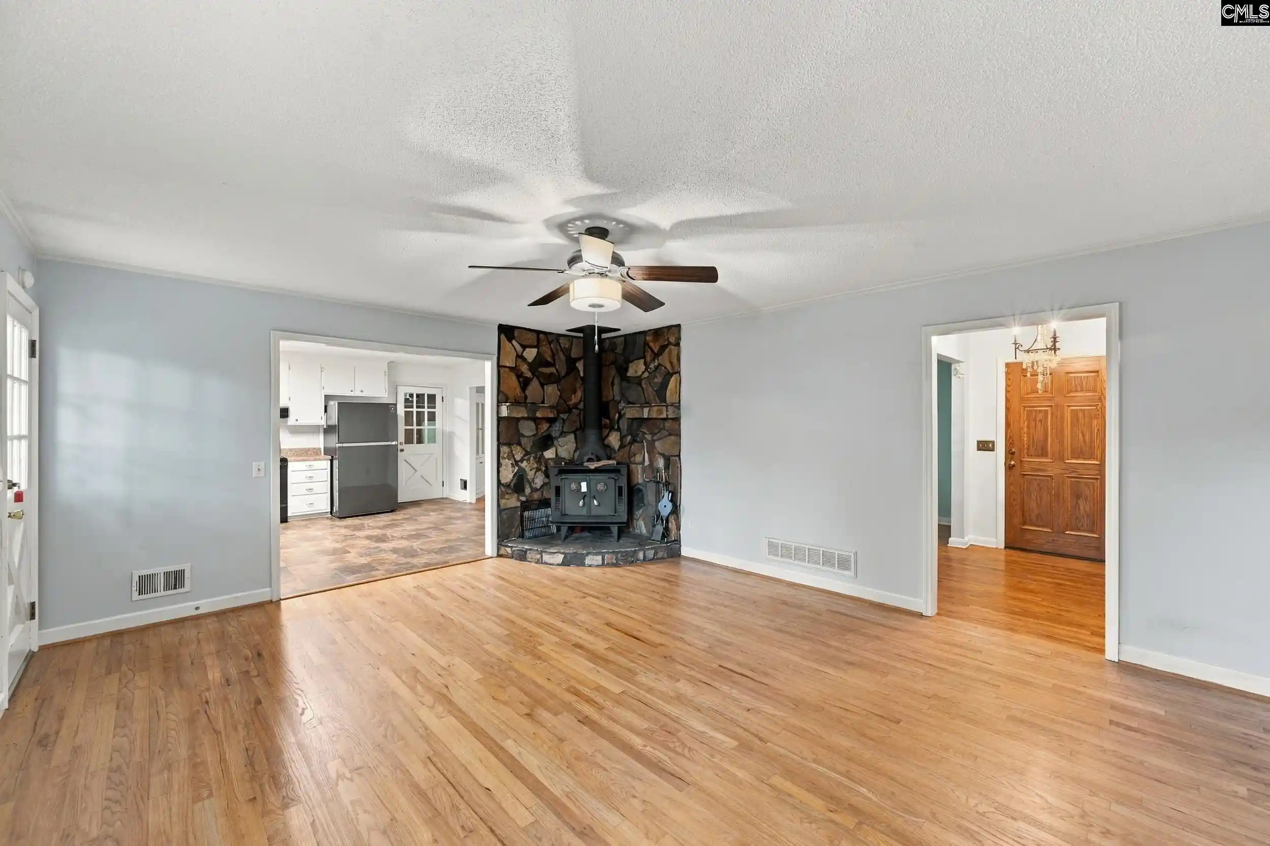 Photo 3 of Single family home for sale at 807 Walters, Columbia, SC 29209 | MLS# 643764 | Listing updated on 2026-09-25