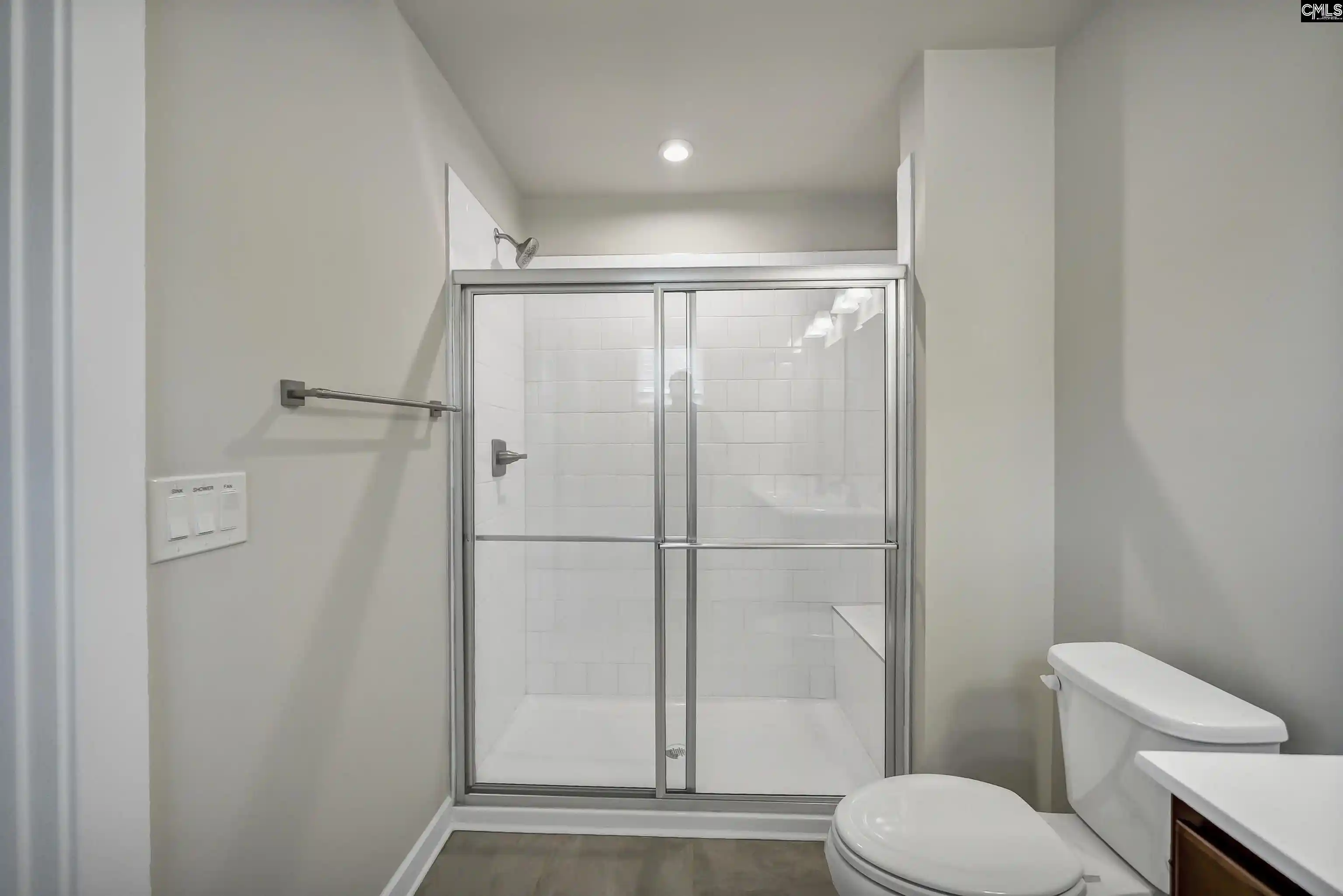 Photo 4 of Sale Pending at 2021 Orchard Oak, Columbia, SC 29209 | MLS# 643779 | Listing updated on 2026-10-17