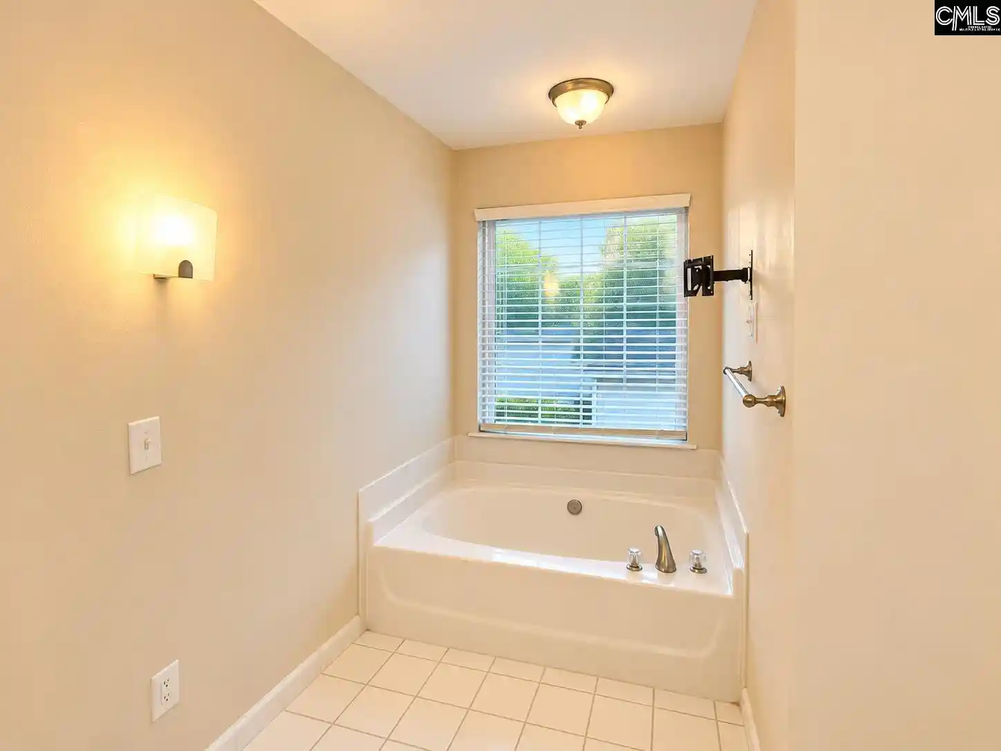 Photo 3 of Sale Pending at 100 Bennington, Columbia, SC 29229 | MLS# 643834 | Listing updated on 2026-10-16