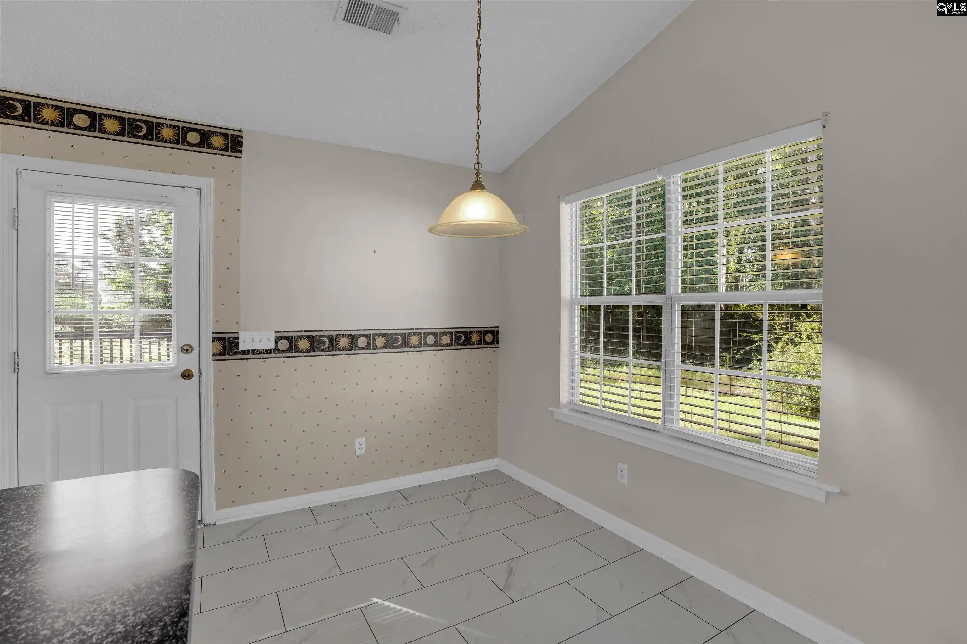 Photo 3 of Sale Pending at 145 Oxford Cmns, Columbia, SC 29209 | MLS# 643838 | Listing updated on 2026-10-13