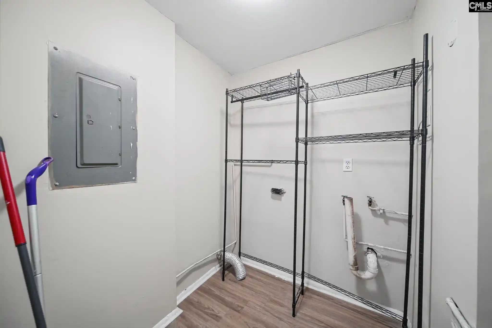 Photo 3 of Single family home for sale at 2 Forest Trl, Columbia, SC 29212 | MLS# 643839 | Listing updated on 2026-10-13