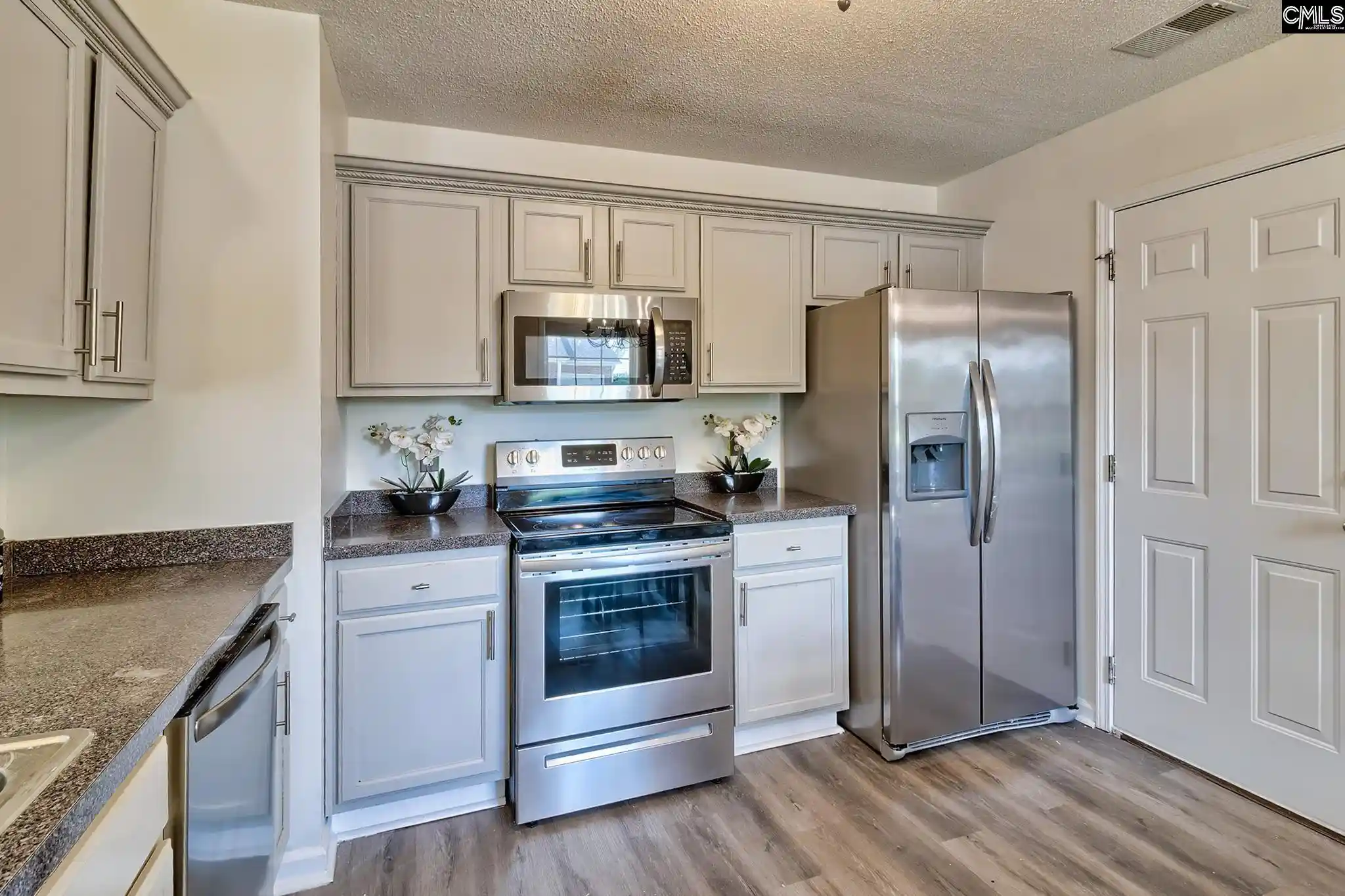 Photo 2 of Single family home for sale at 205 Twin Oaks, Columbia, SC 29209 | MLS# 643911 | Listing updated on 2026-09-28