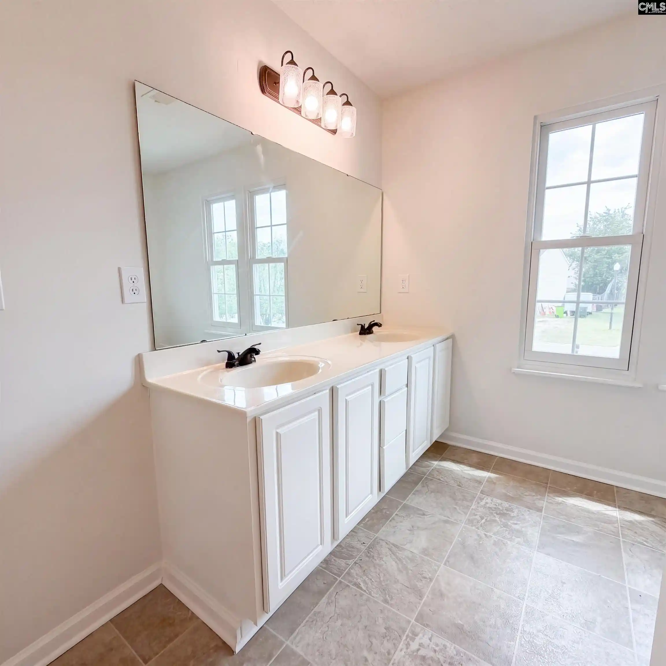 Photo 2 of Sale Pending at 226 Curvewood, Columbia, SC 29229 | MLS# 643960 | Listing updated on 2026-10-07