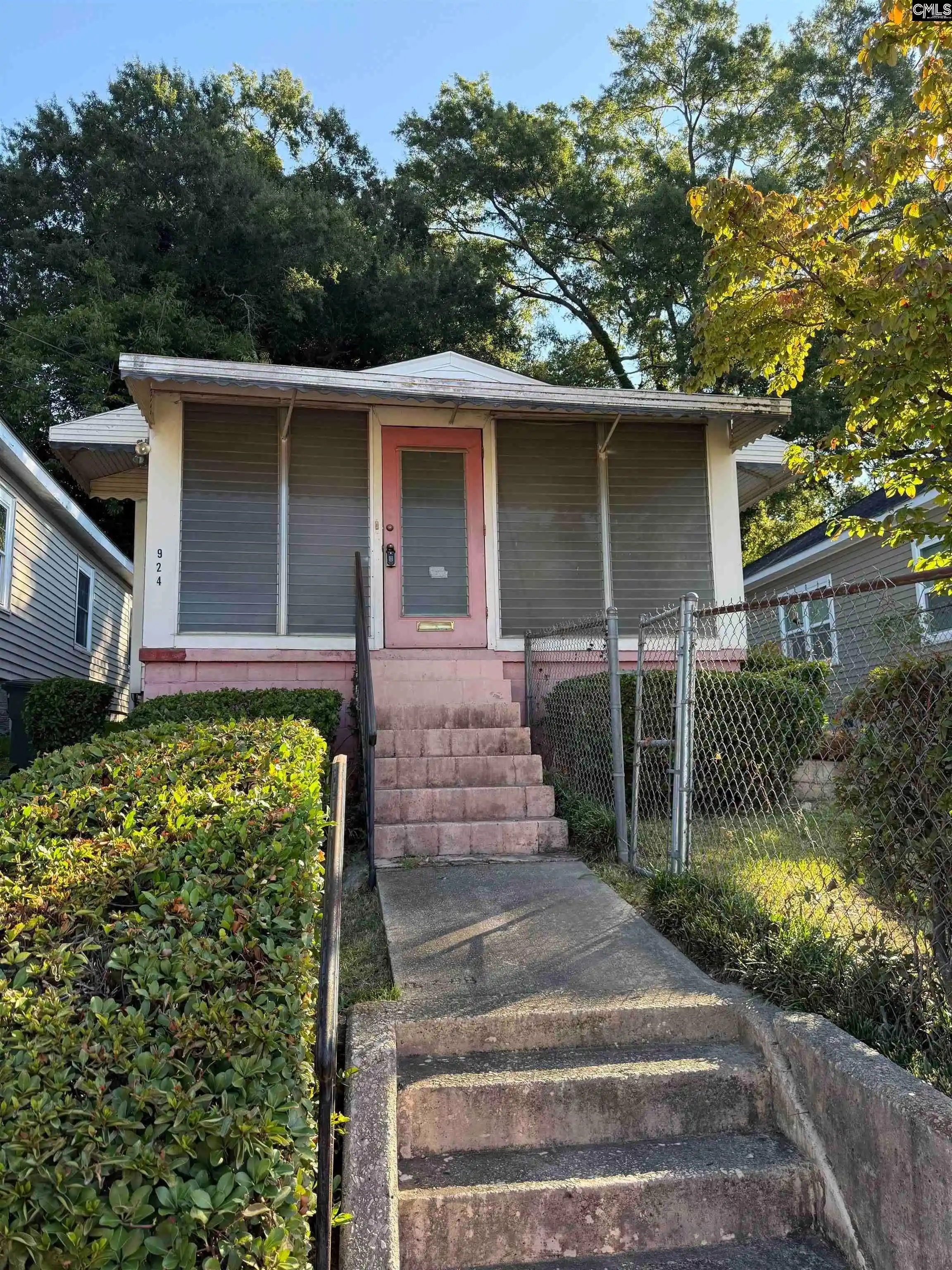 Photo 1 of Single family home for sale at 924 Pine, Columbia, SC 29205 | MLS# 643982 | Listing updated on 2026-09-30