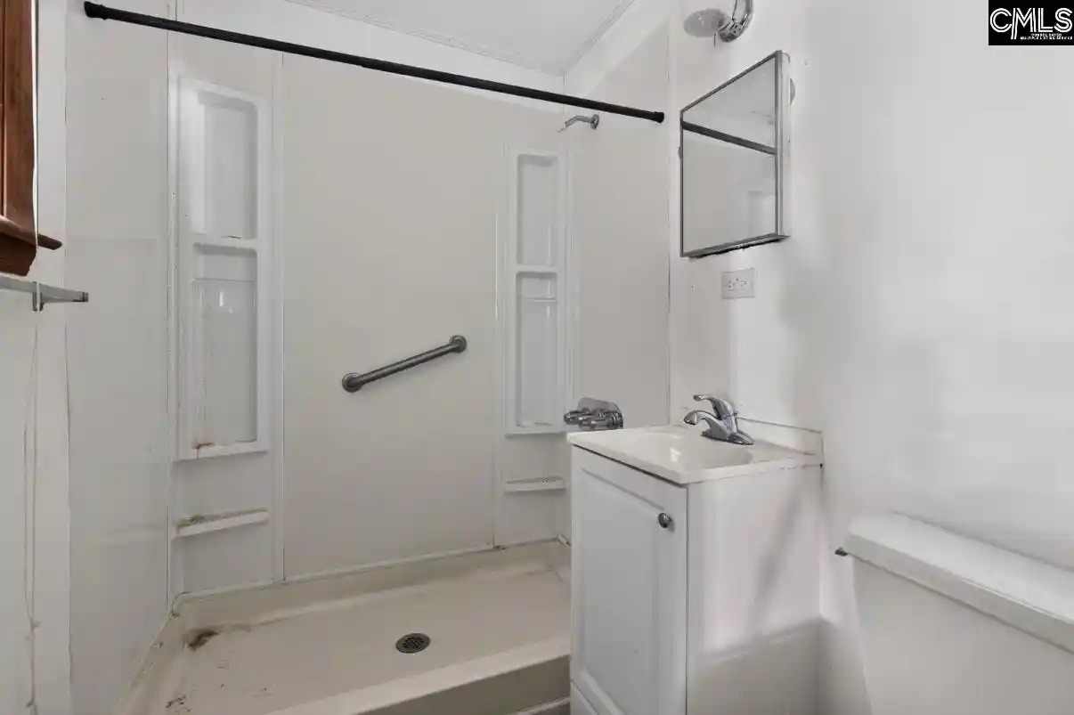 Photo 4 of Single family home for sale at 7147 State Hwy 215 N, Winnsboro, SC 29180 | MLS# 643992 | Listing updated on 2026-10-02