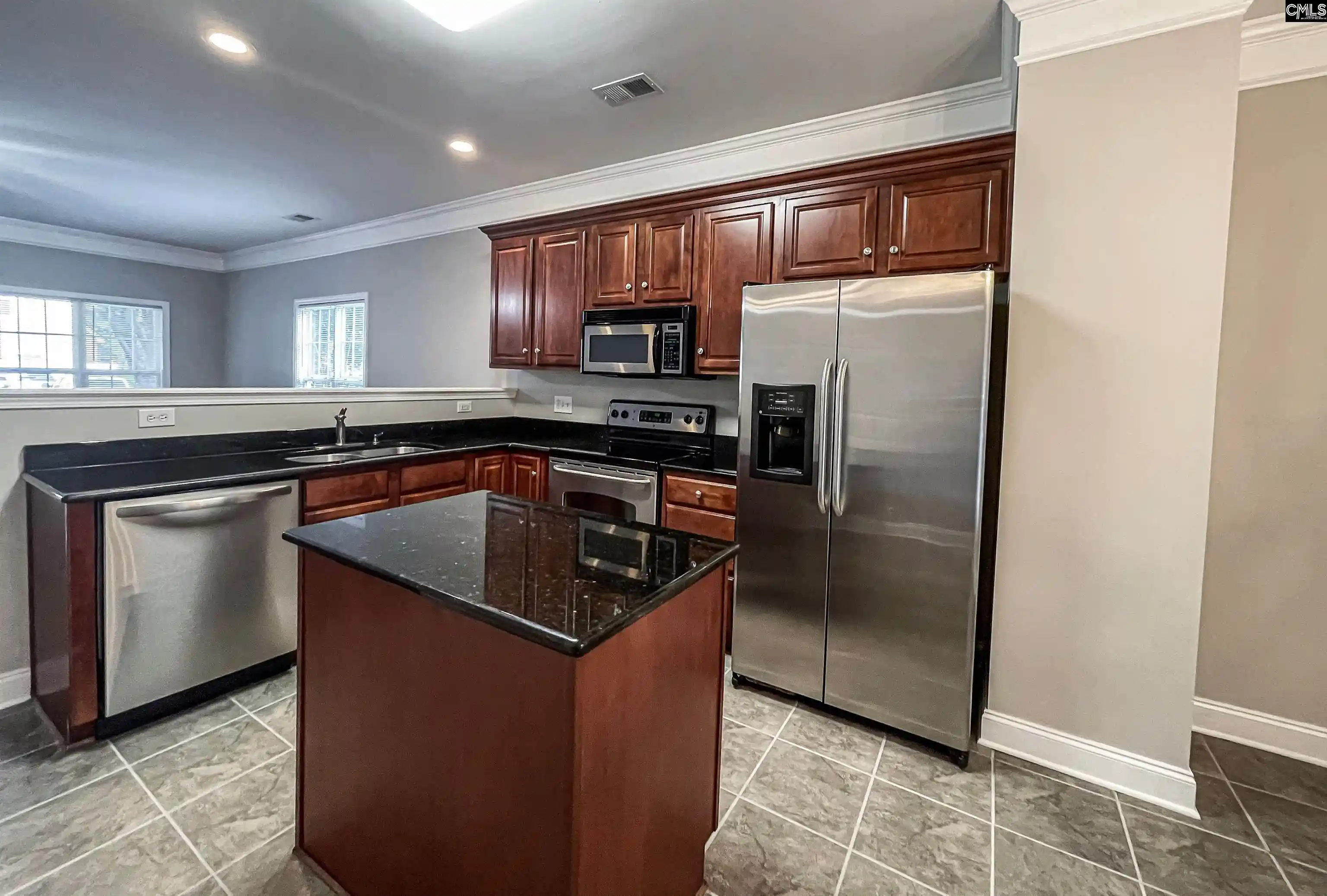 Photo 3 of Townhouse for sale at 612 Lake Forest, Columbia, SC 29209 | MLS# 644019 | Listing updated on 2026-09-30