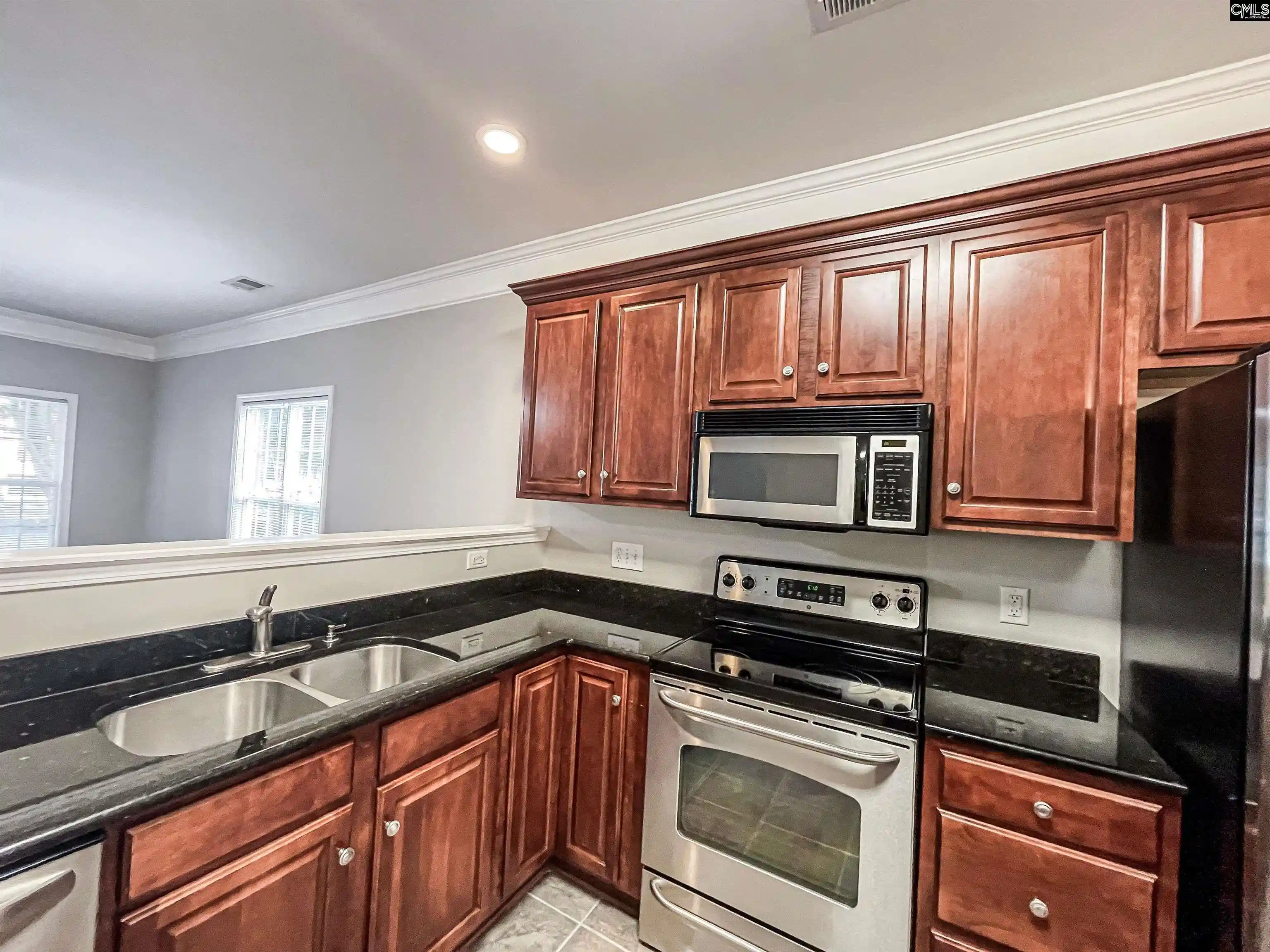 Photo 3 of Townhouse for sale at 612 Lake Forest, Columbia, SC 29209 | MLS# 644019 | Listing updated on 2026-09-30