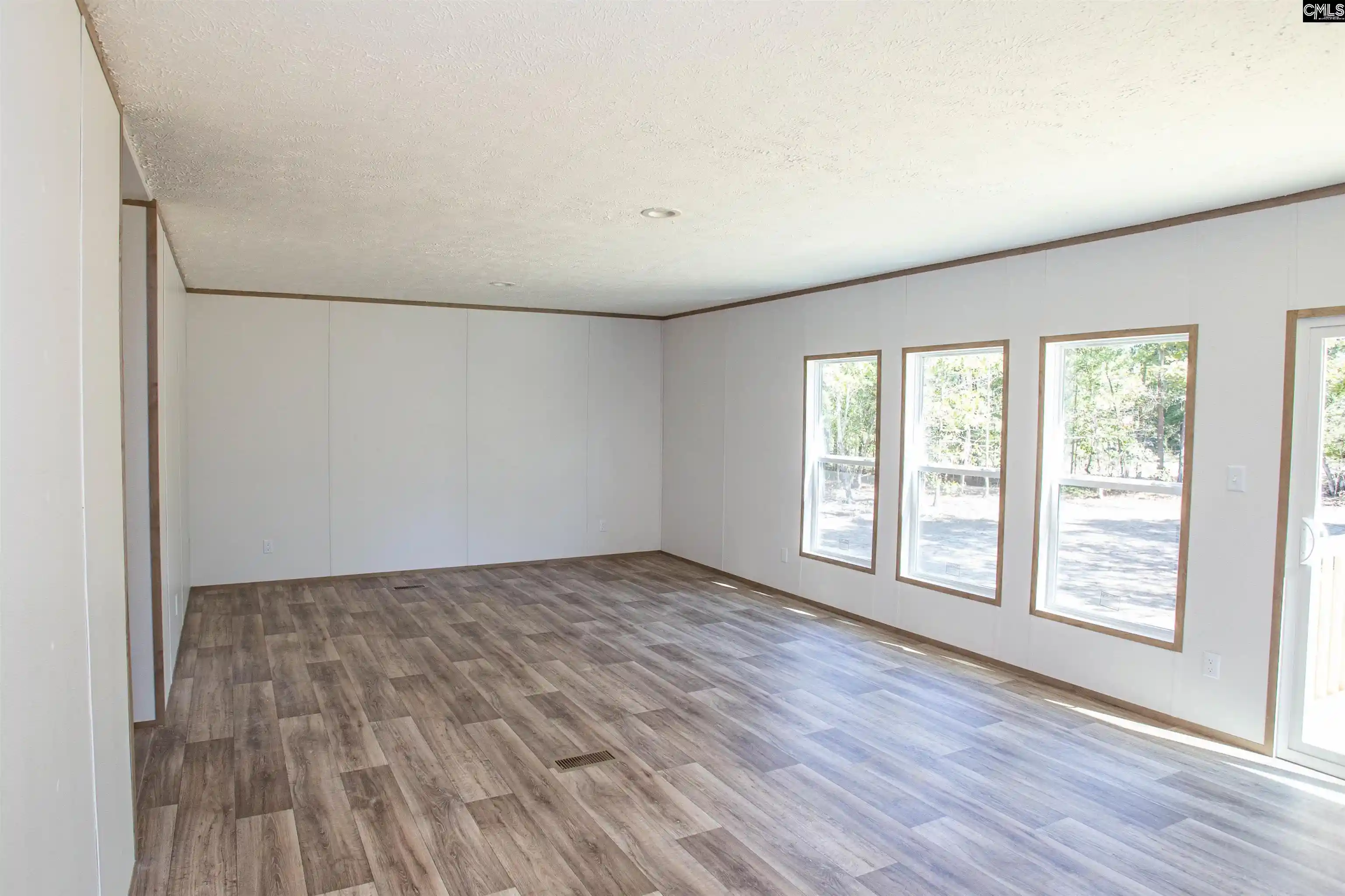 Photo 3 of Manufactured home for sale at 1404 Mount Zion, Cassatt, SC 29032 | MLS# 644129 | Listing updated on 2026-10-01
