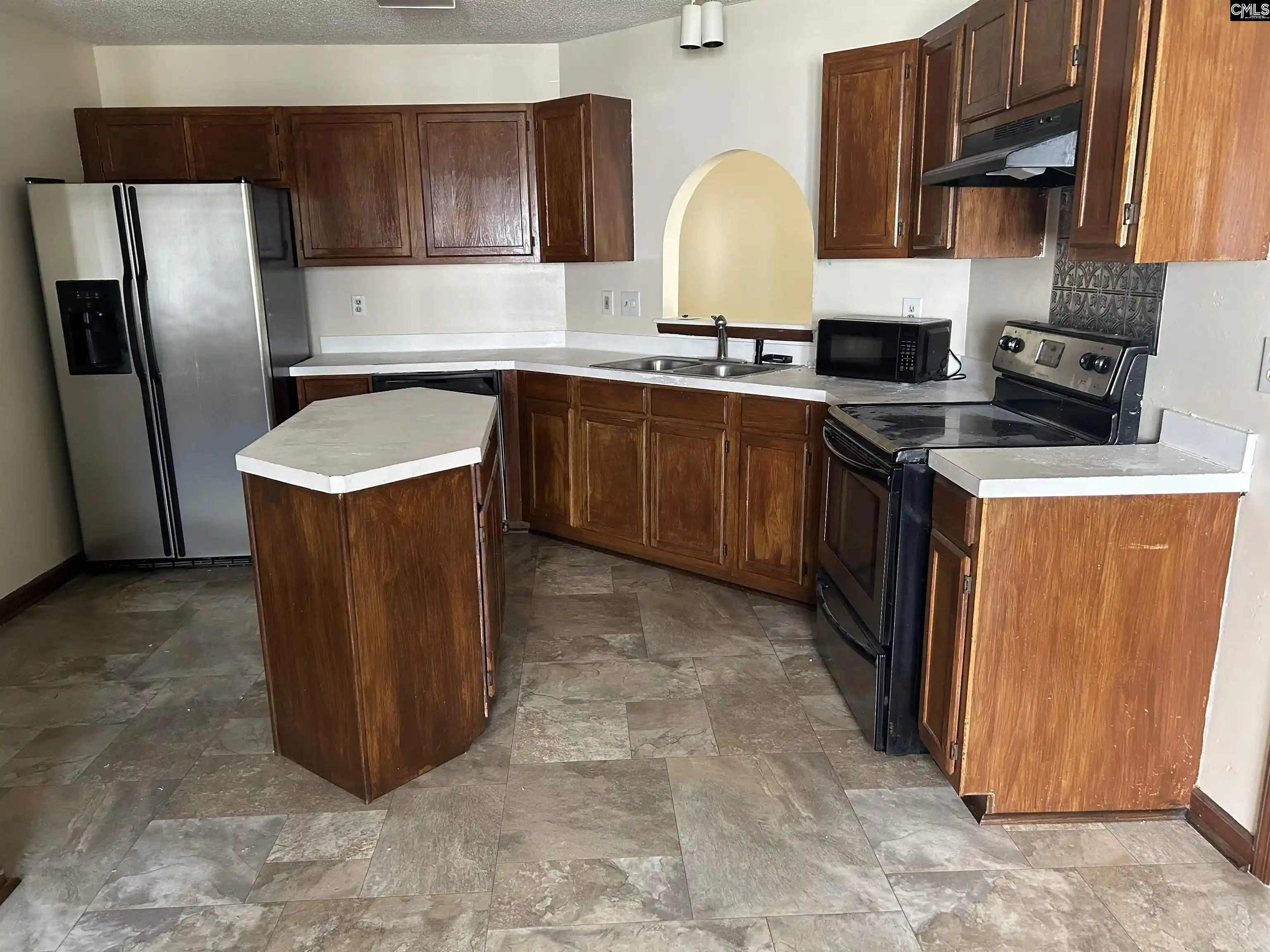 Photo 4 of Sale Pending at 301 Whitehurst, Columbia, SC 29229 | MLS# 644143 | Listing updated on 2026-10-18
