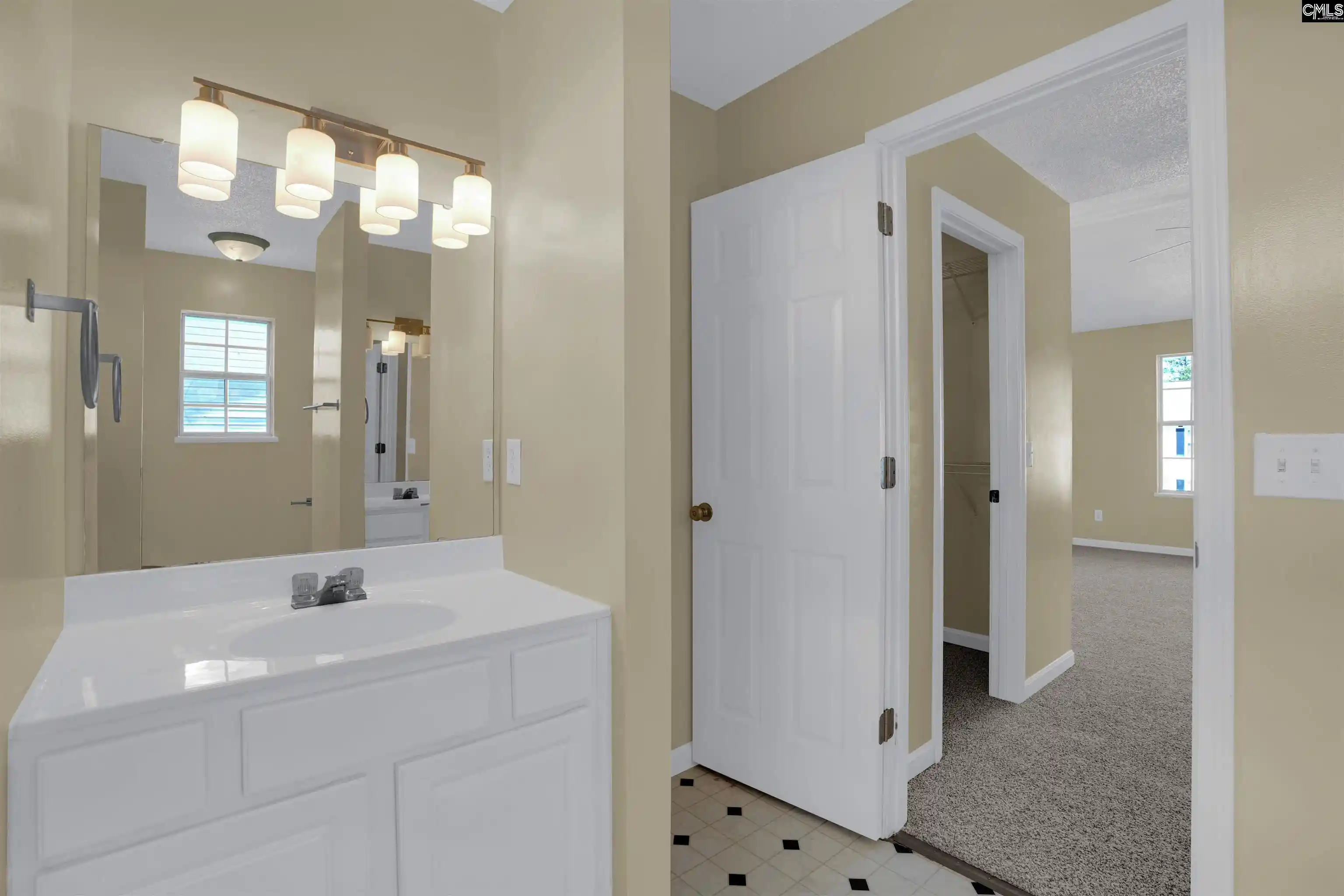 Photo 3 of Single family home for sale at 112 Fox Grv, Columbia, SC 29229 | MLS# 644187 | Listing updated on 2026-10-06