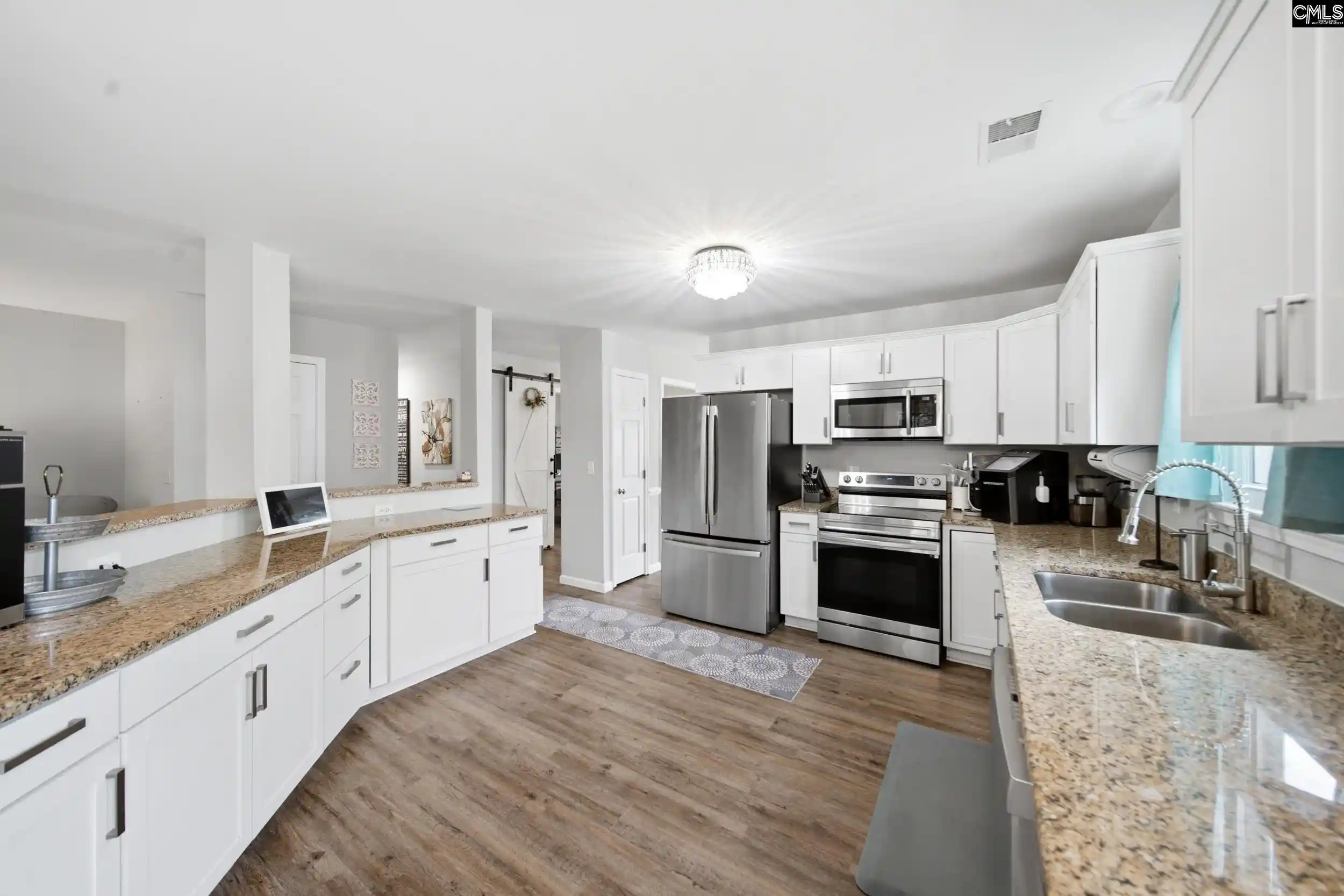 Photo 2 of Sale Pending at 129 Kingston Forest, Irmo, SC 29063 | MLS# 644189 | Listing updated on 2026-10-01