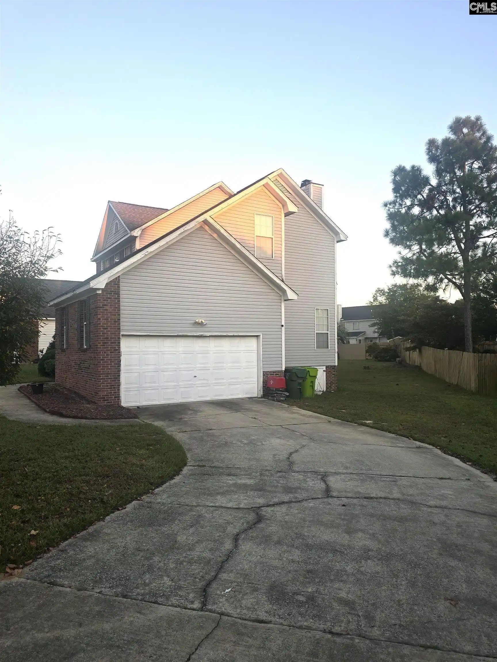 Photo 2 of Single family home for sale at 800 Ridge Trl, Columbia, SC 29229 | MLS# 644217 | Listing updated on 2026-10-06