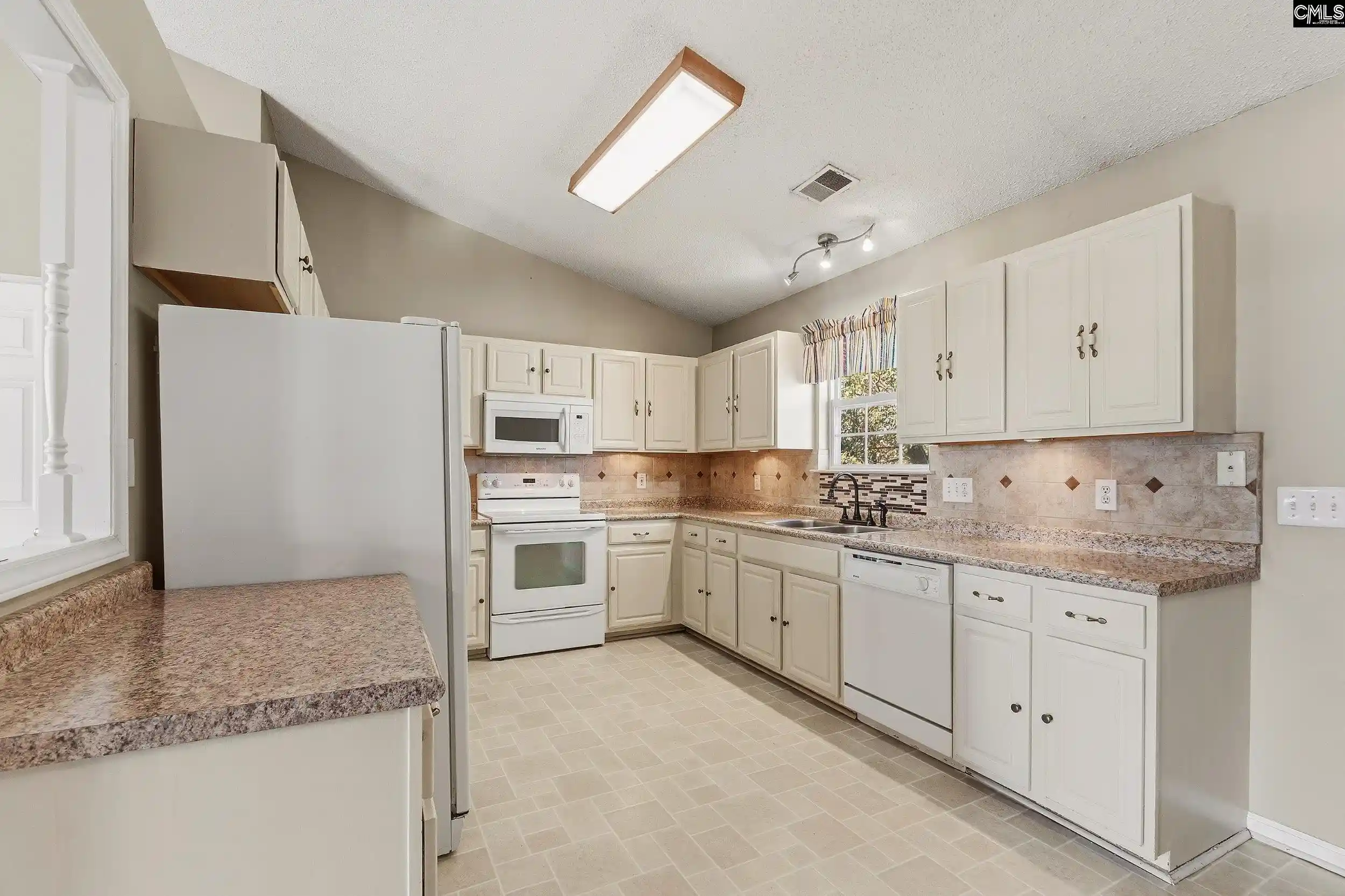 Photo 3 of Single family home for sale at 108 Montclaire, West Columbia, SC 29170 | MLS# 644225 | Listing updated on 2026-10-03