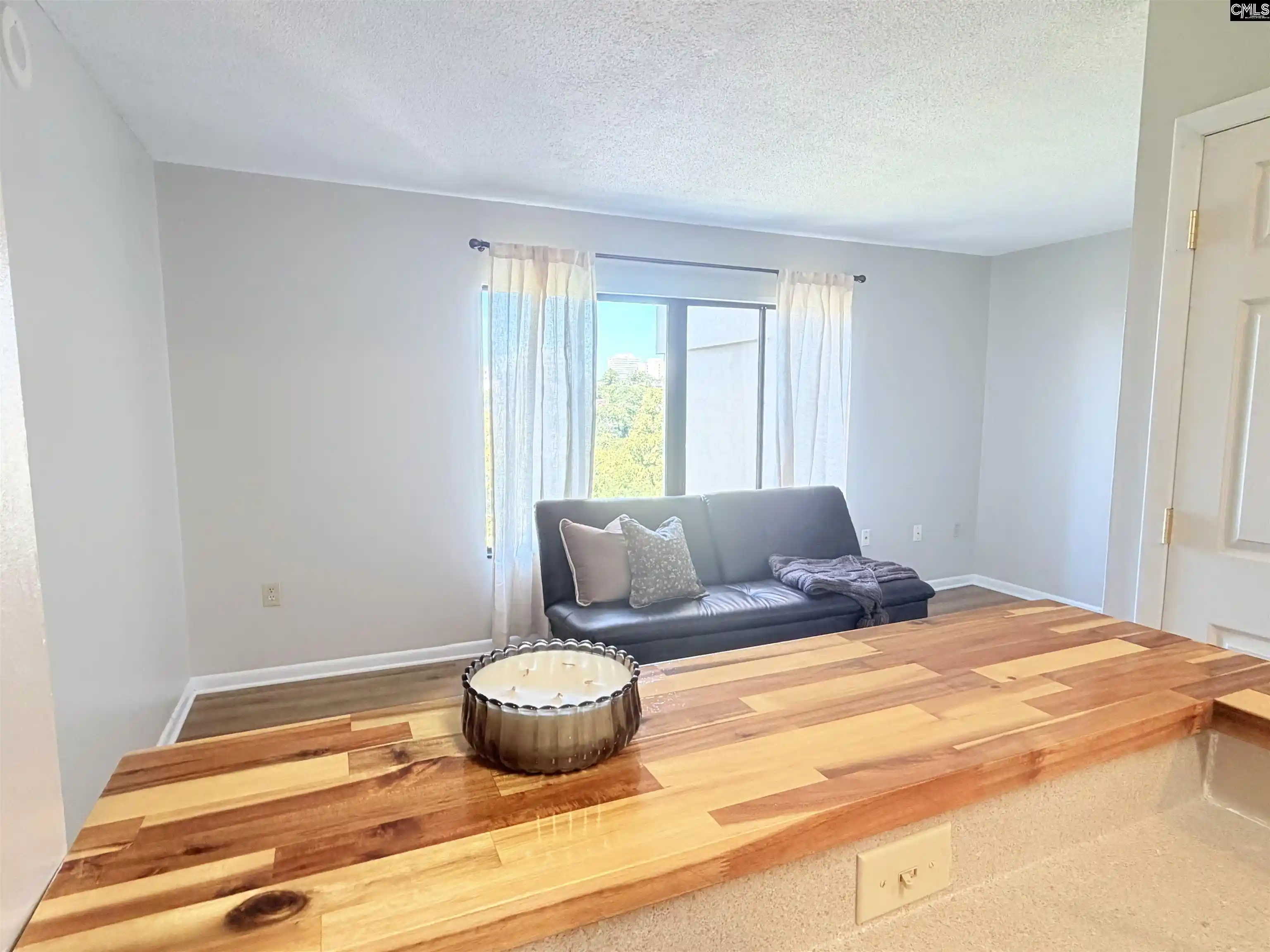 Photo 3 of Condo for sale at 1600 Park Cir #912, Columbia, SC 29201 | MLS# 644273 | Listing updated on 2026-10-03