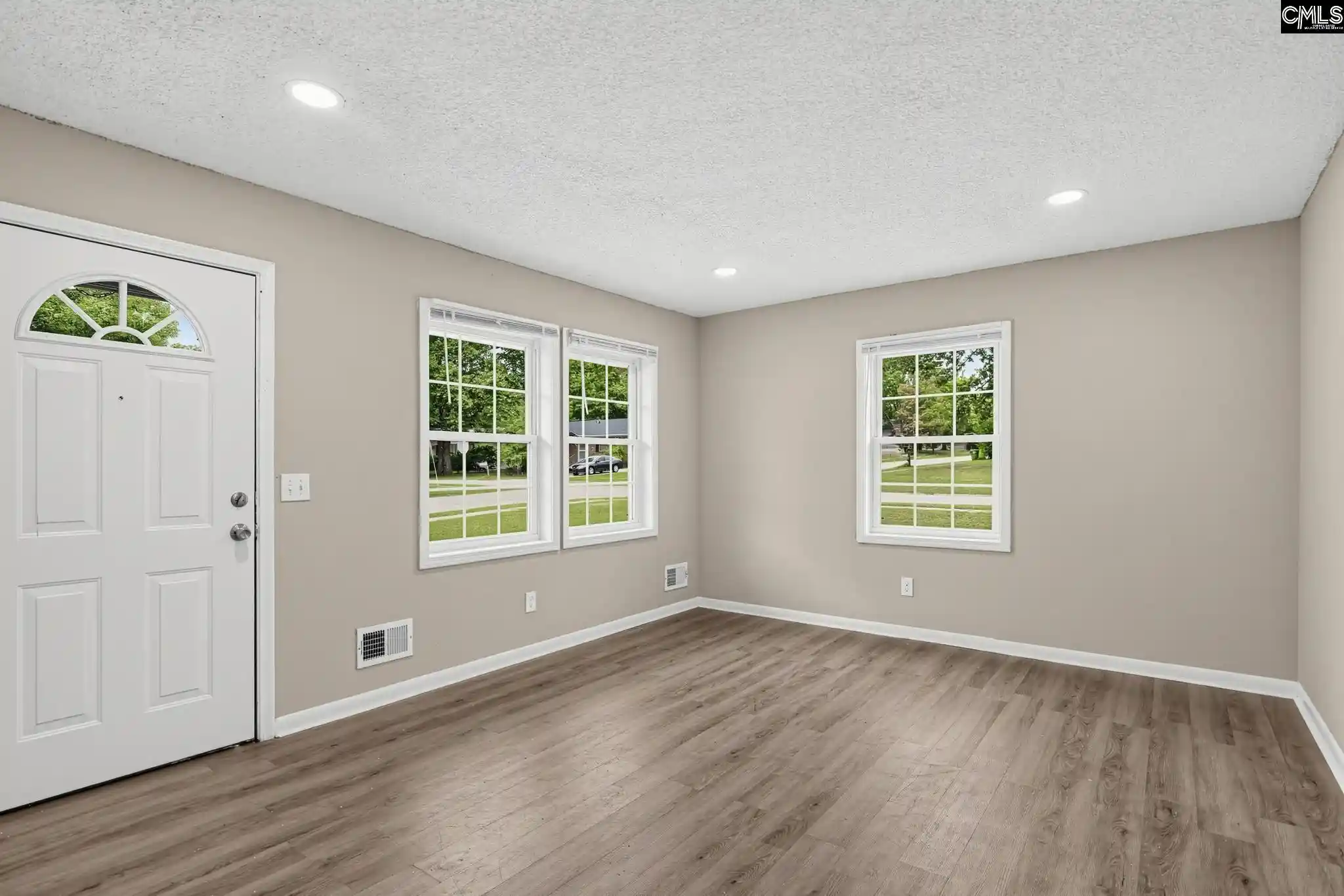 Photo 3 of Single family home for sale at 3724 Anwood, Columbia, SC 29209 | MLS# 644280 | Listing updated on 2026-10-20