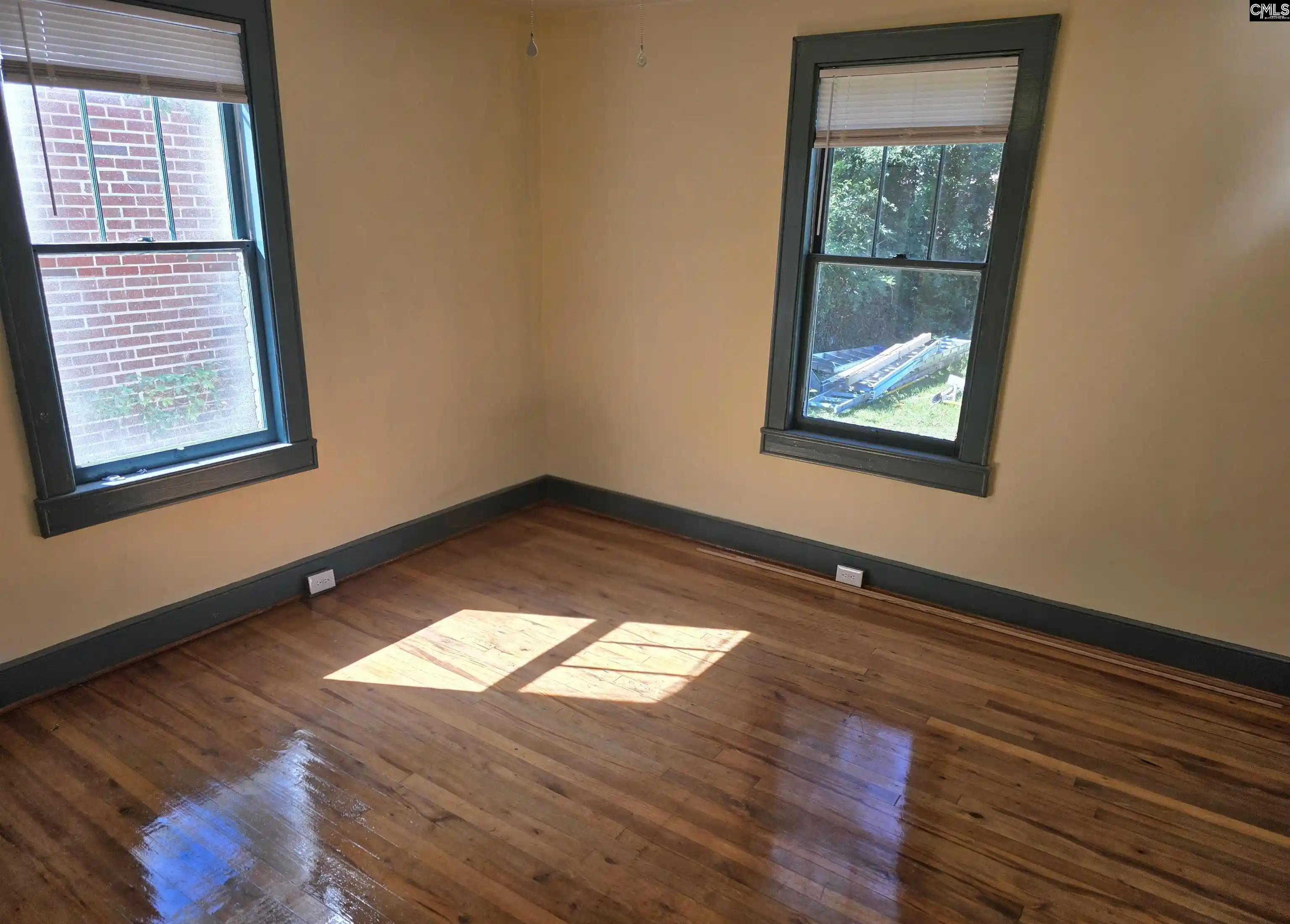 Photo 2 of Sale Pending at 4521 Arlington, Columbia, SC 29203 | MLS# 644299 | Listing updated on 2026-10-14