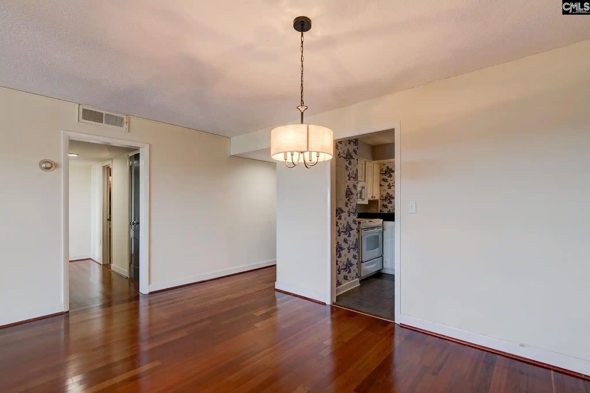 Photo 3 of Condo for sale at 1825 St Julian Pl #14 - I, Columbia, SC 29204 | MLS# 644315 | Listing updated on 2026-10-05