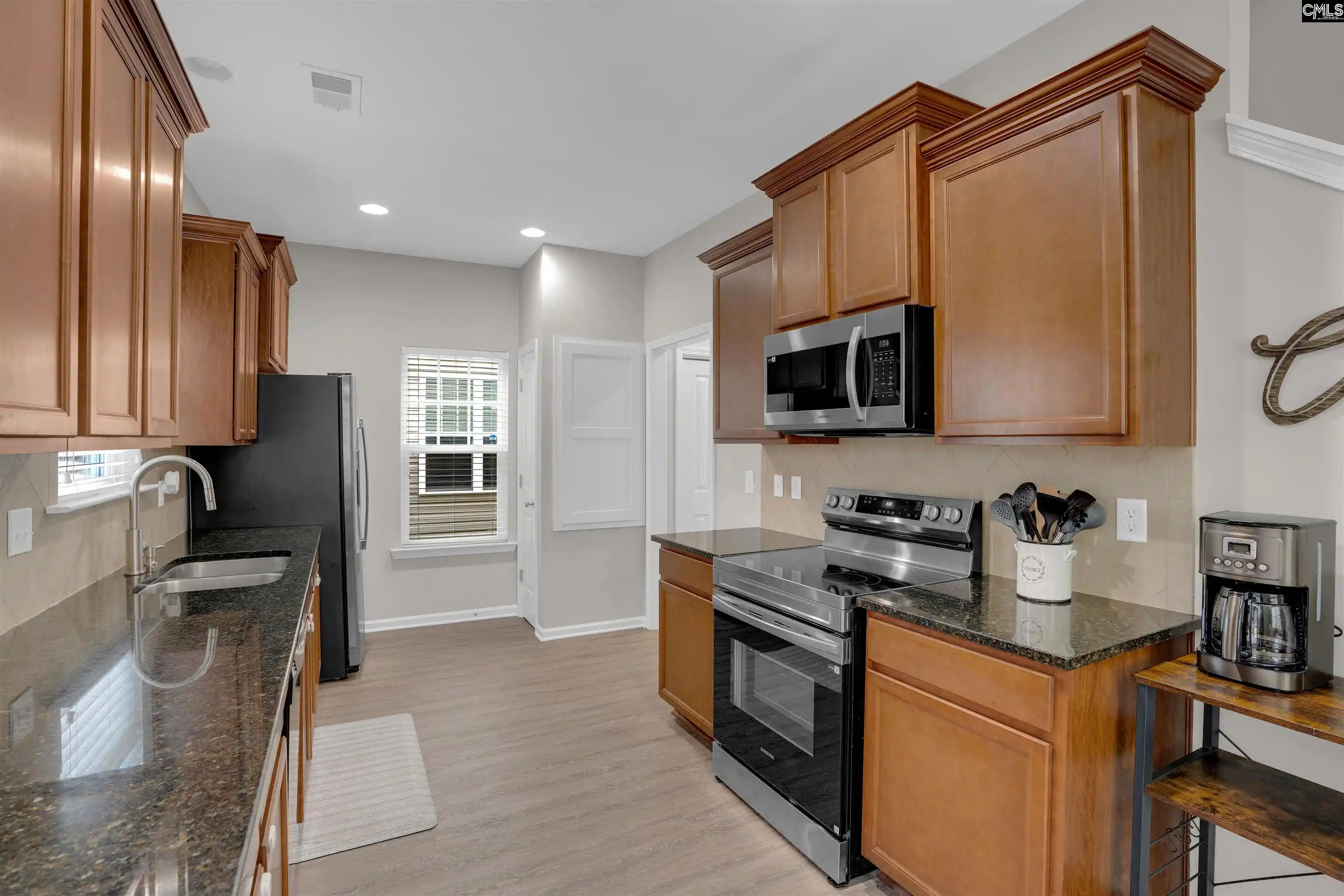 Photo 4 of Single family home for sale at 211 Chestnut Oak, West Columbia, SC 29169 | MLS# 644362 | Listing updated on 2026-10-08
