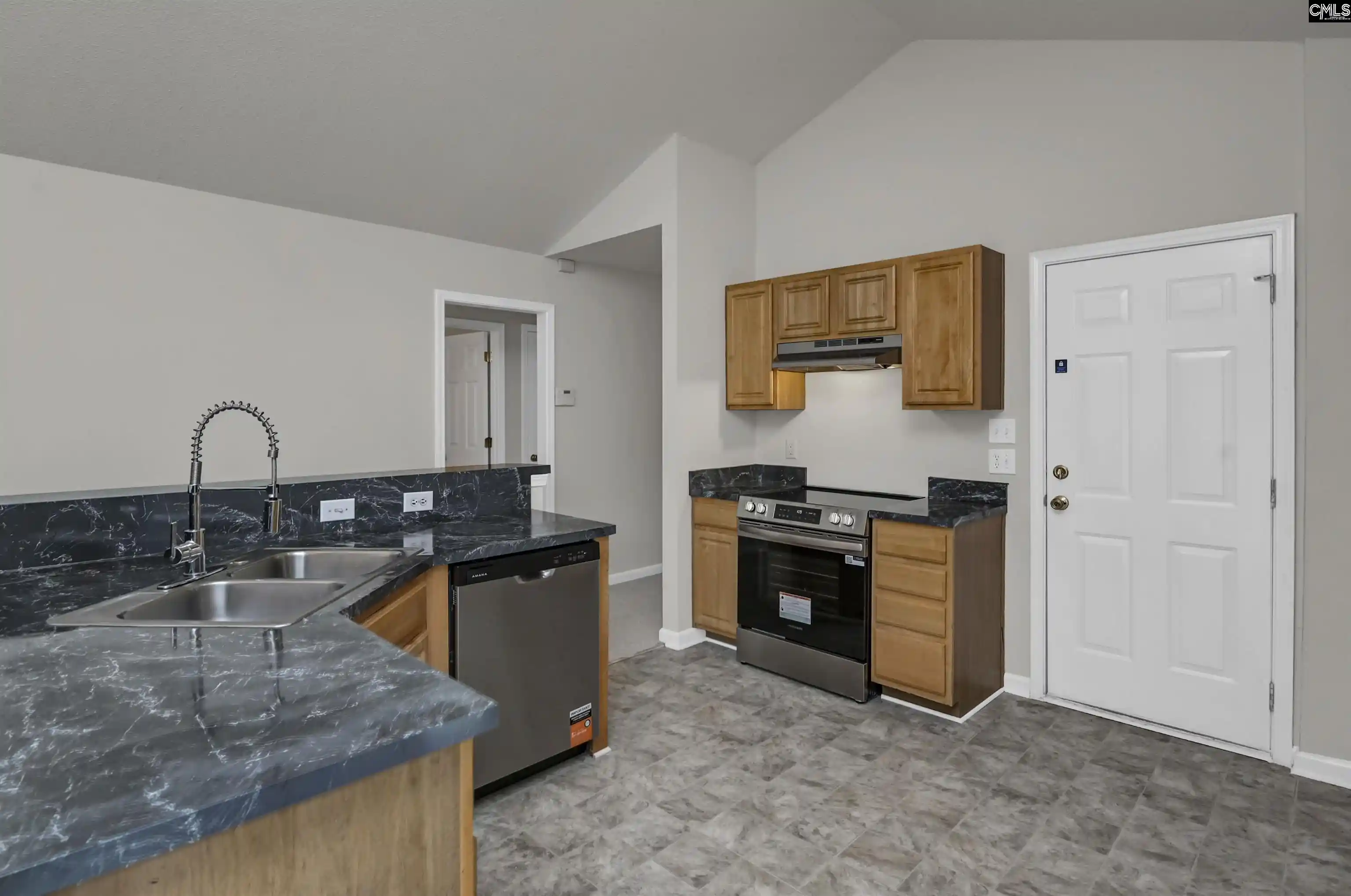 Photo 3 of Sale Pending at 858 Killian Sta, Columbia, SC 29229 | MLS# 644440 | Listing updated on 2026-10-15