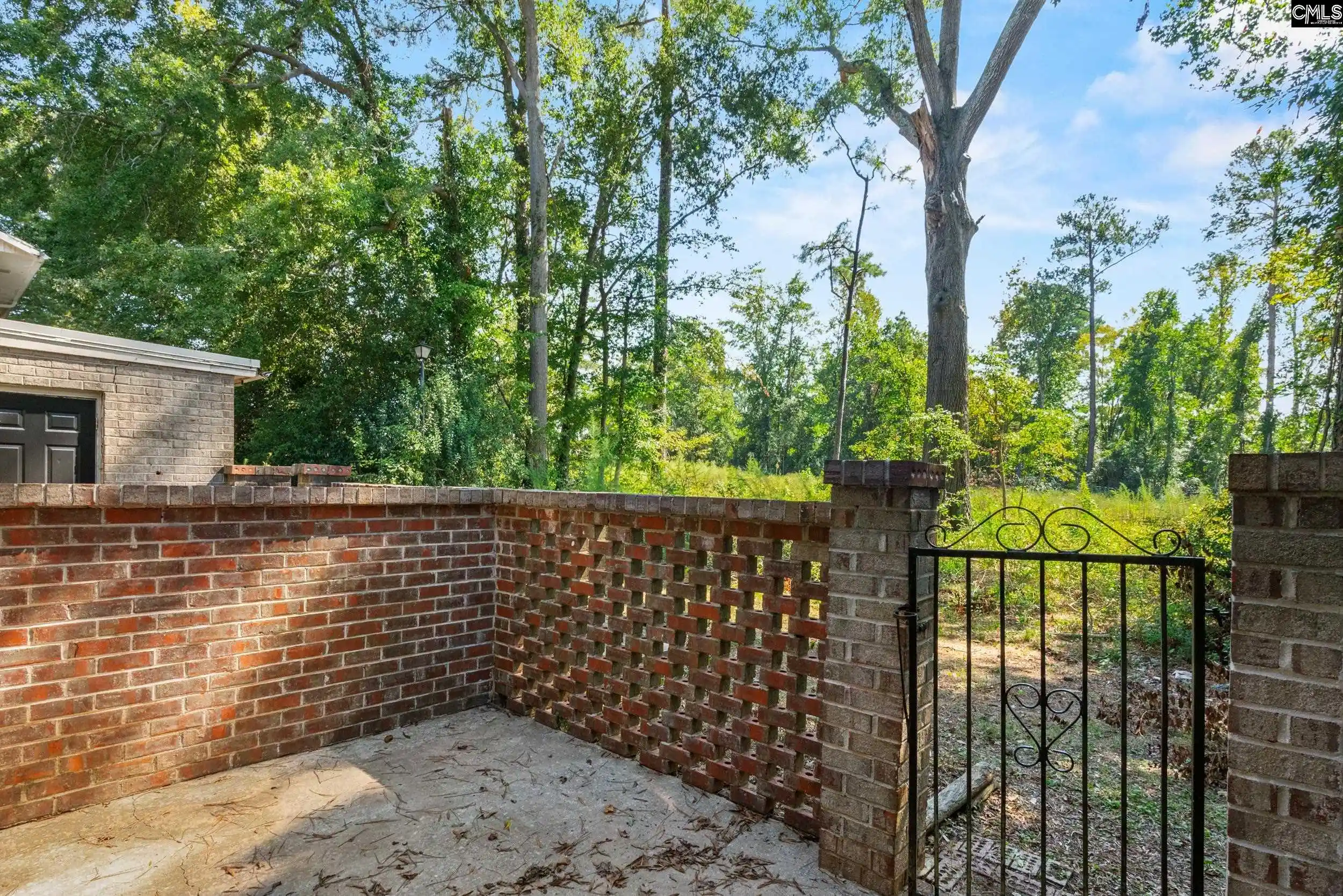 Photo 4 of Townhouse for sale at 1220 Grv Park, Columbia, SC 29210 | MLS# 644446 | Listing updated on 2026-10-07