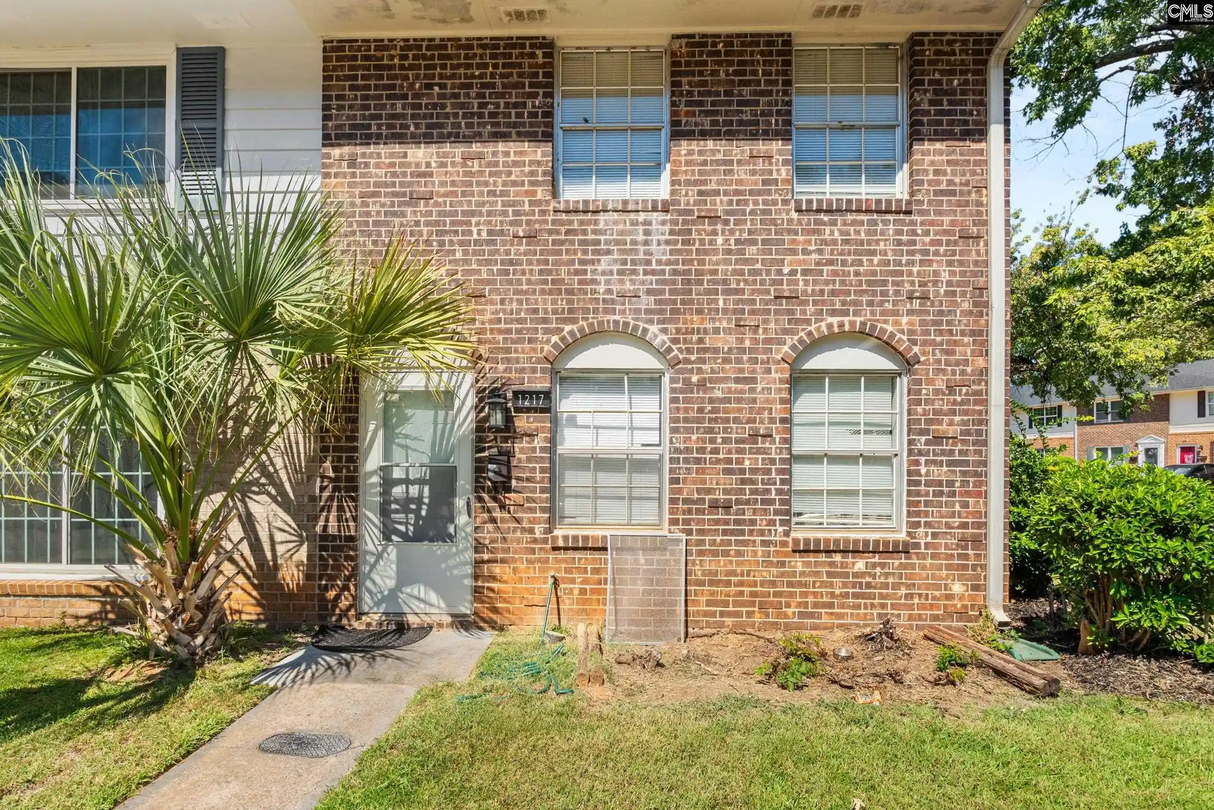 Photo 4 of Townhouse for sale at 1217 Grv Park, Columbia, SC 29210 | MLS# 644447 | Listing updated on 2026-10-07