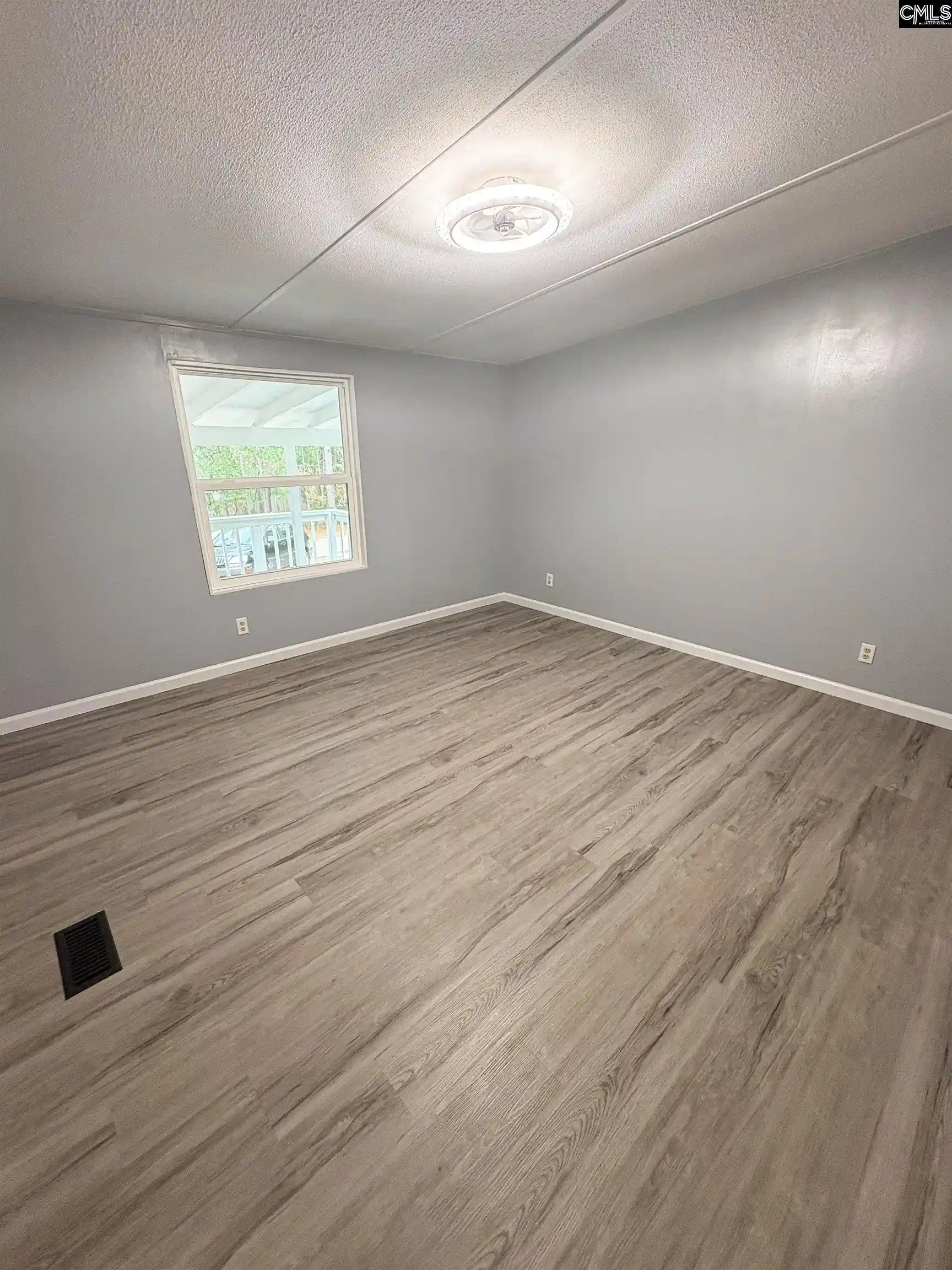 Photo 3 of Manufactured home for sale at 533 Elzie Hallman, Leesville, SC 29070 | MLS# 644454 | Listing updated on 2026-10-07