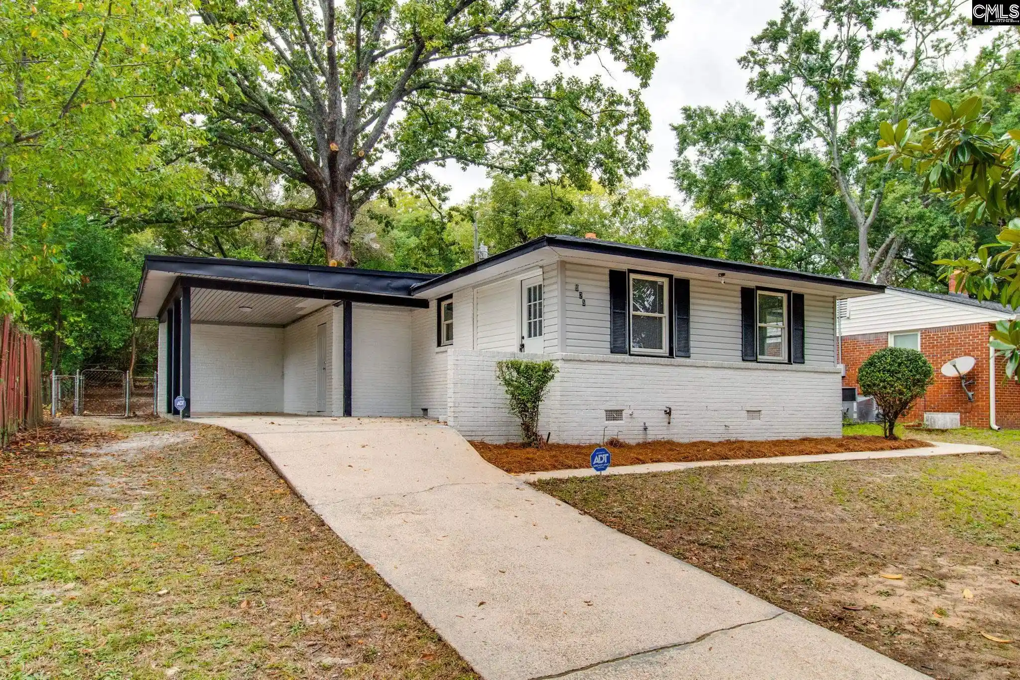 Photo 1 of Single family home for sale at 925 Airport, Columbia, SC 29205 | MLS# 644457 | Listing updated on 2026-10-08