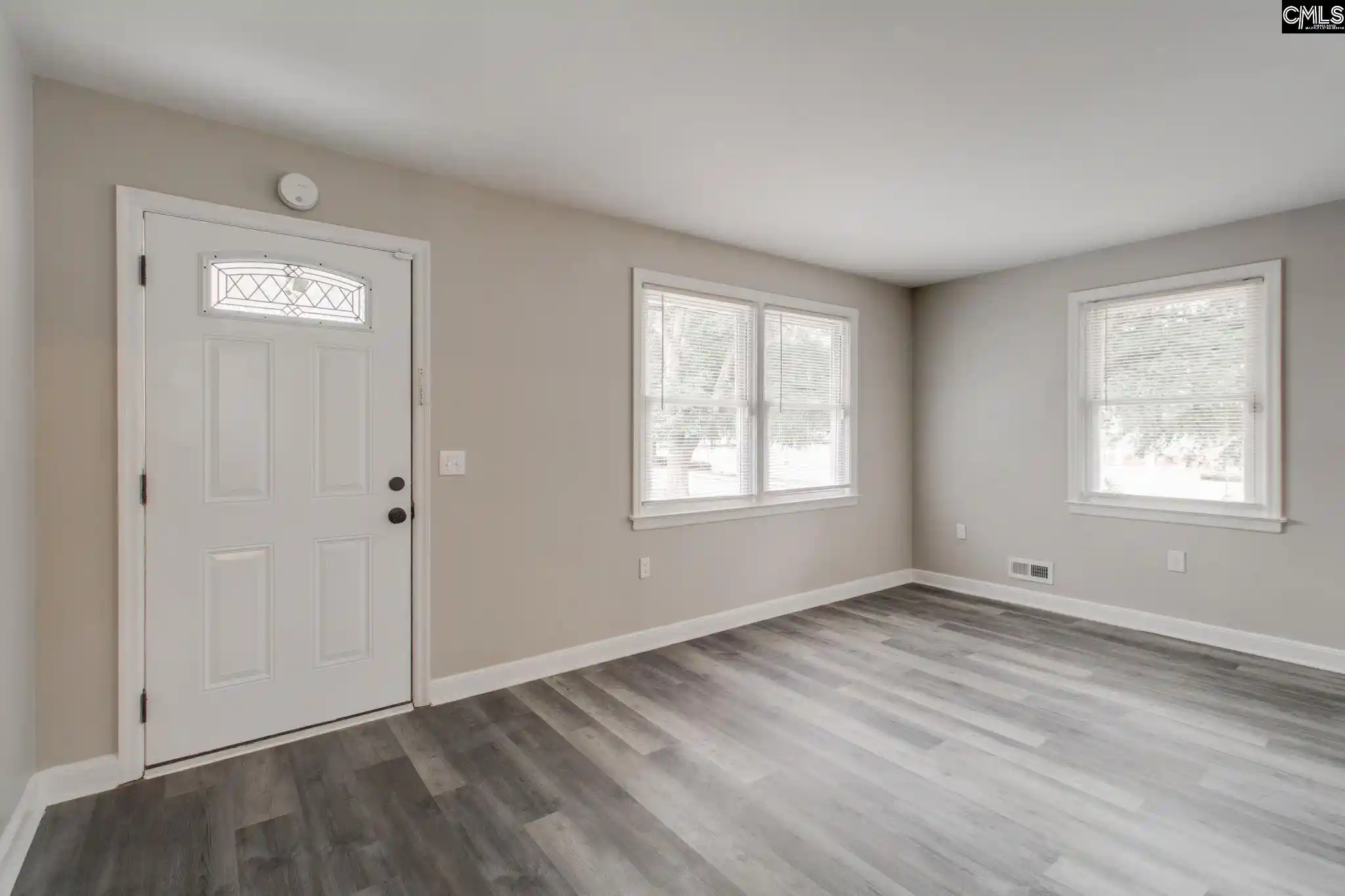 Photo 3 of Single family home for sale at 925 Airport, Columbia, SC 29205 | MLS# 644457 | Listing updated on 2026-10-08