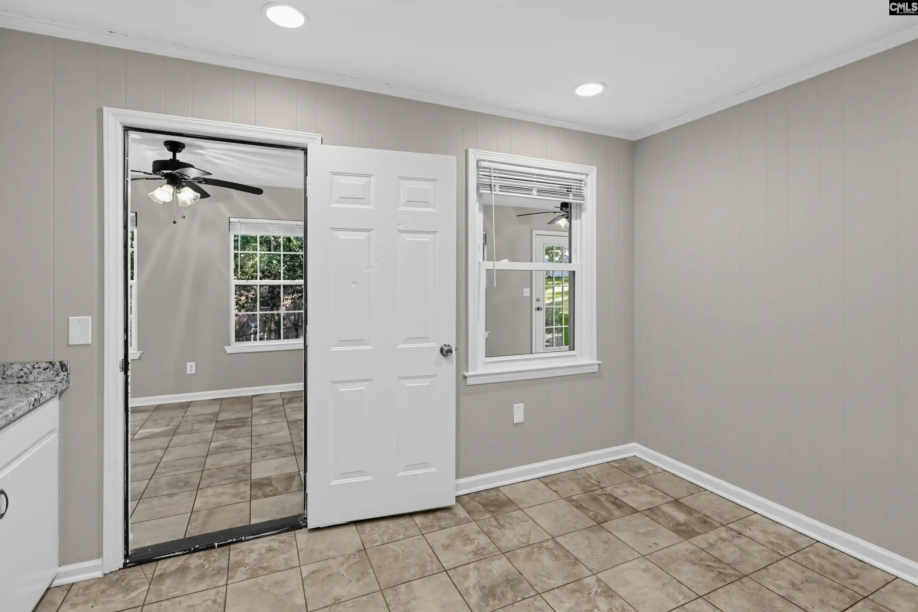 Photo 4 of Single family home for sale at 525 Scarsdale, Columbia, SC 29203 | MLS# 644520 | Listing updated on 2026-10-20