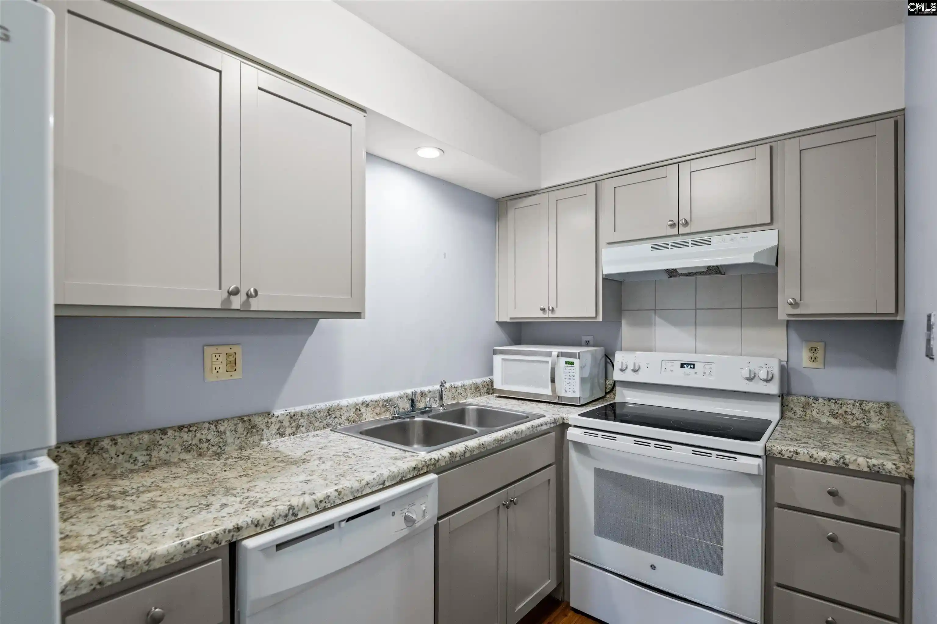 Photo 4 of Condo for sale at 1825 Saint Julian #6F, Columbia, SC 29204 | MLS# 644538 | Listing updated on 2026-10-07