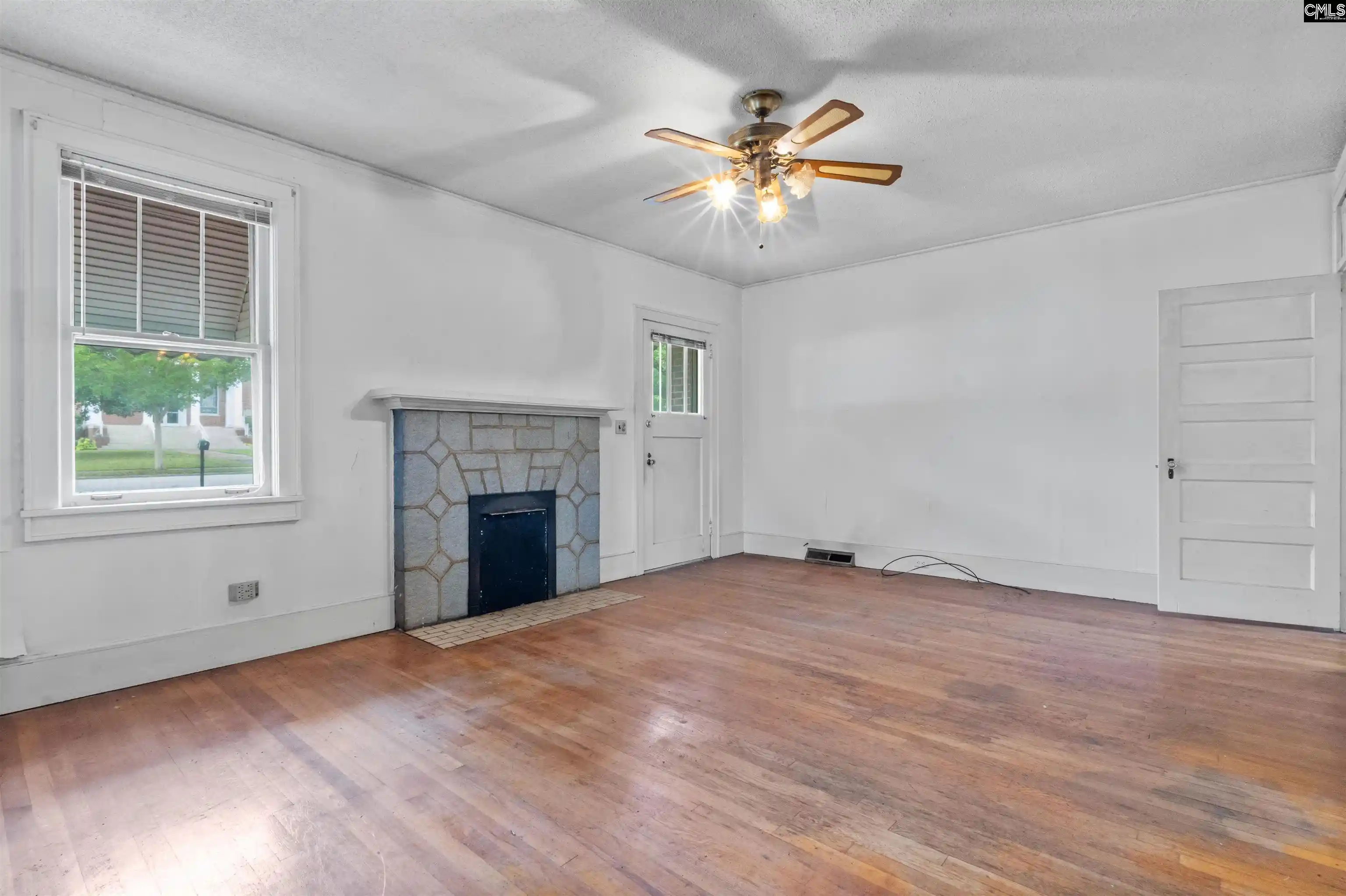 Photo 2 of Single family home for sale at 1419 State, Cayce, SC 29033 | MLS# 644547 | Listing updated on 2026-10-07