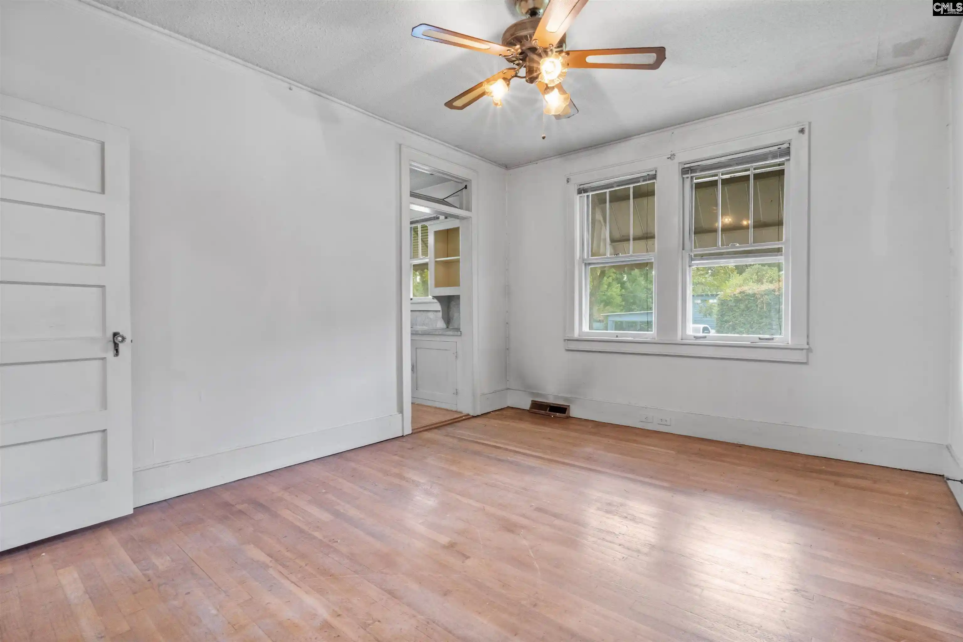 Photo 4 of Single family home for sale at 1419 State, Cayce, SC 29033 | MLS# 644547 | Listing updated on 2026-10-07