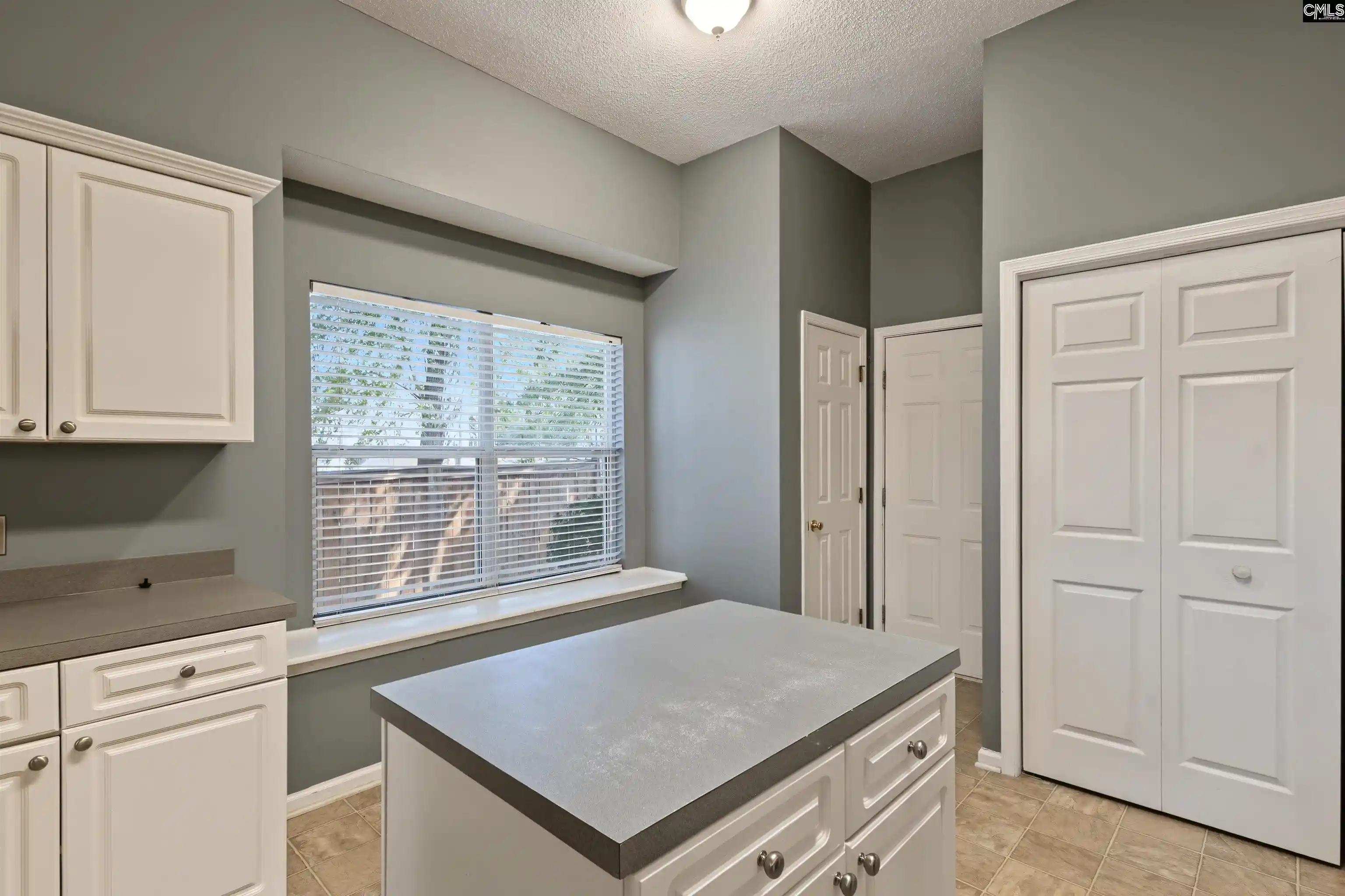 Photo 4 of Single family home for sale at 112 Chippenham Cir, Columbia, SC 29210 | MLS# 644579 | Listing updated on 2026-10-08