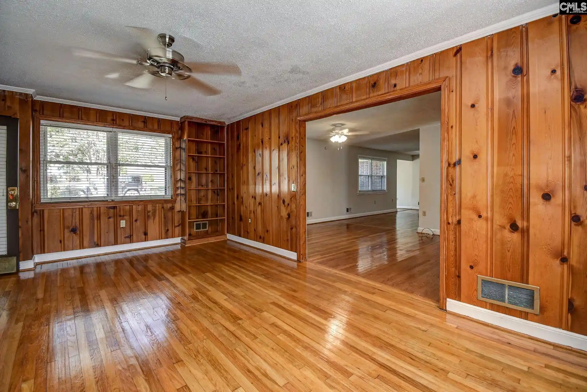 Photo 3 of Single family home for sale at 949 Gabriel, Cayce, SC 29033 | MLS# 644587 | Listing updated on 2026-10-08