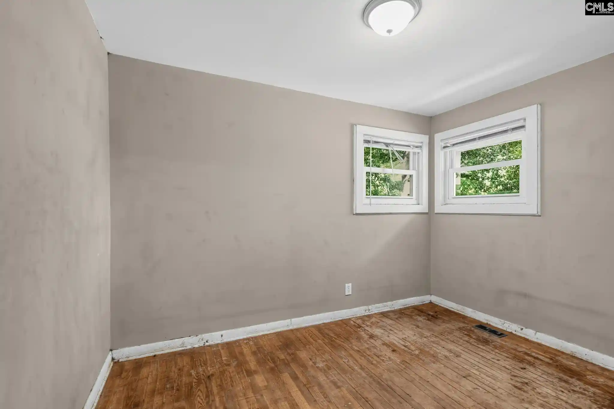 Photo 2 of Single family home for sale at 6956 Olive, Columbia, SC 29203 | MLS# 644618 | Listing updated on 2026-10-20