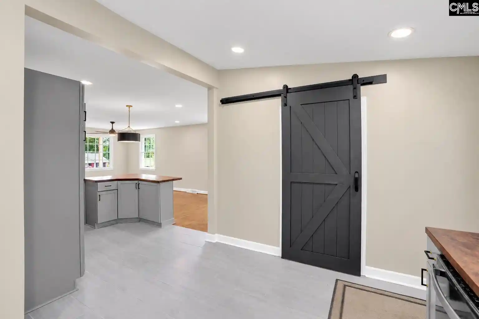 Photo 2 of Single family home for sale at 955 Laurie, Columbia, SC 29205 | MLS# 644793 | Listing updated on 2026-10-16