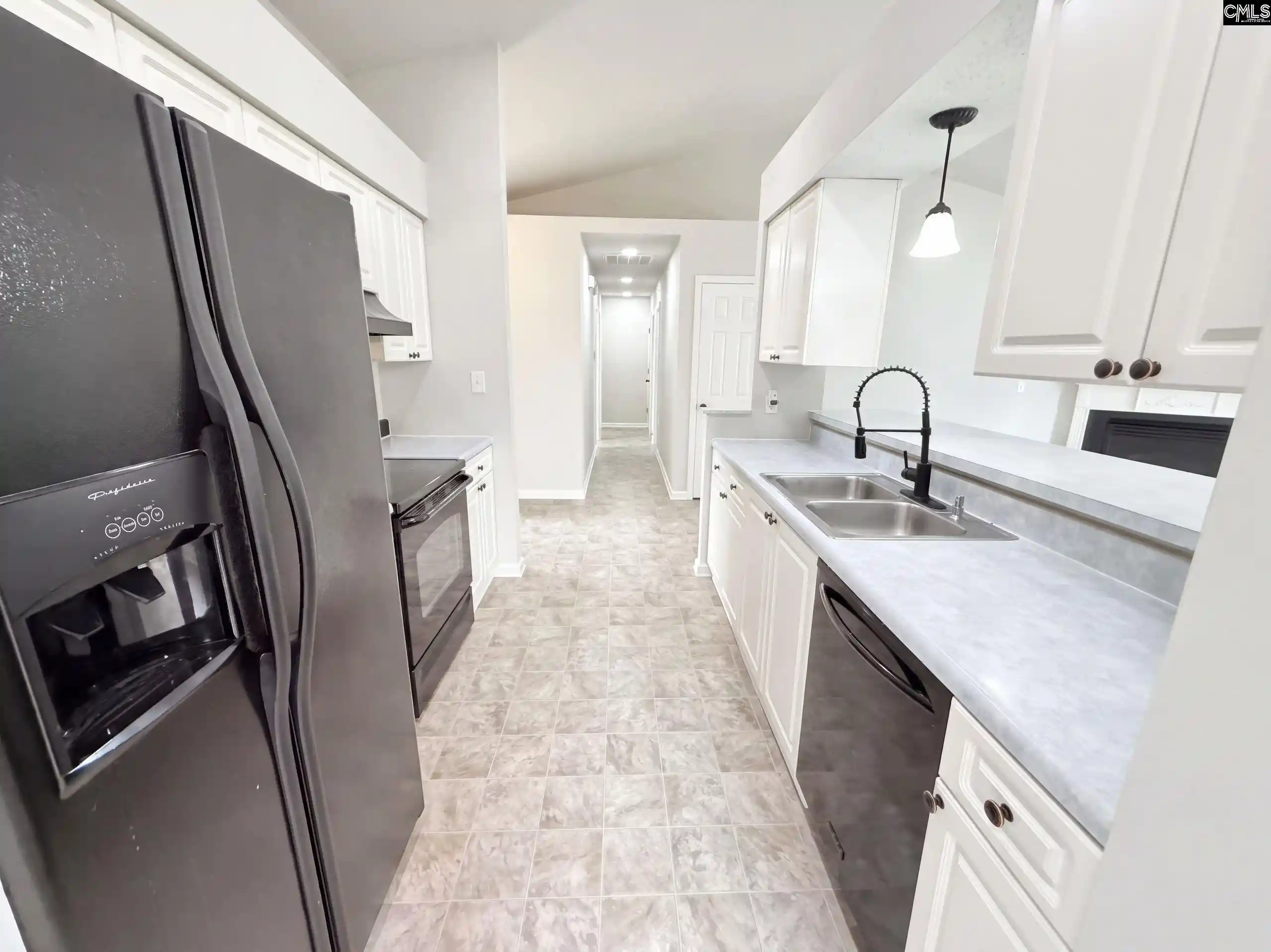 Photo 4 of Single family home for sale at 305 Pebble Crk, West Columbia, SC 29170 | MLS# 644796 | Listing updated on 2026-10-10