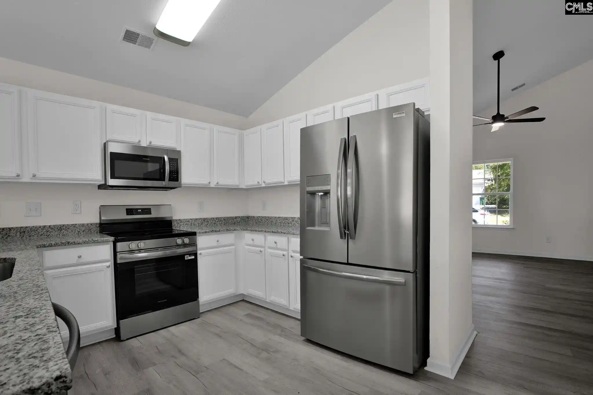 Photo 3 of Single family home for sale at 231 Hunters Ml, West Columbia, SC 29170 | MLS# 644810 | Listing updated on 2026-10-19